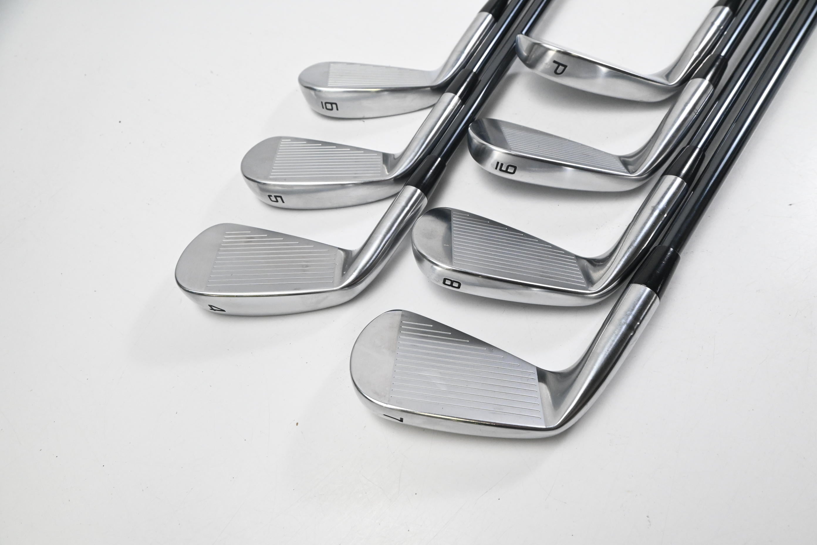 Cobra King CB/MB Combo Irons / 4-PW / Regular Flex UST Mamiya Recoil Dart 90