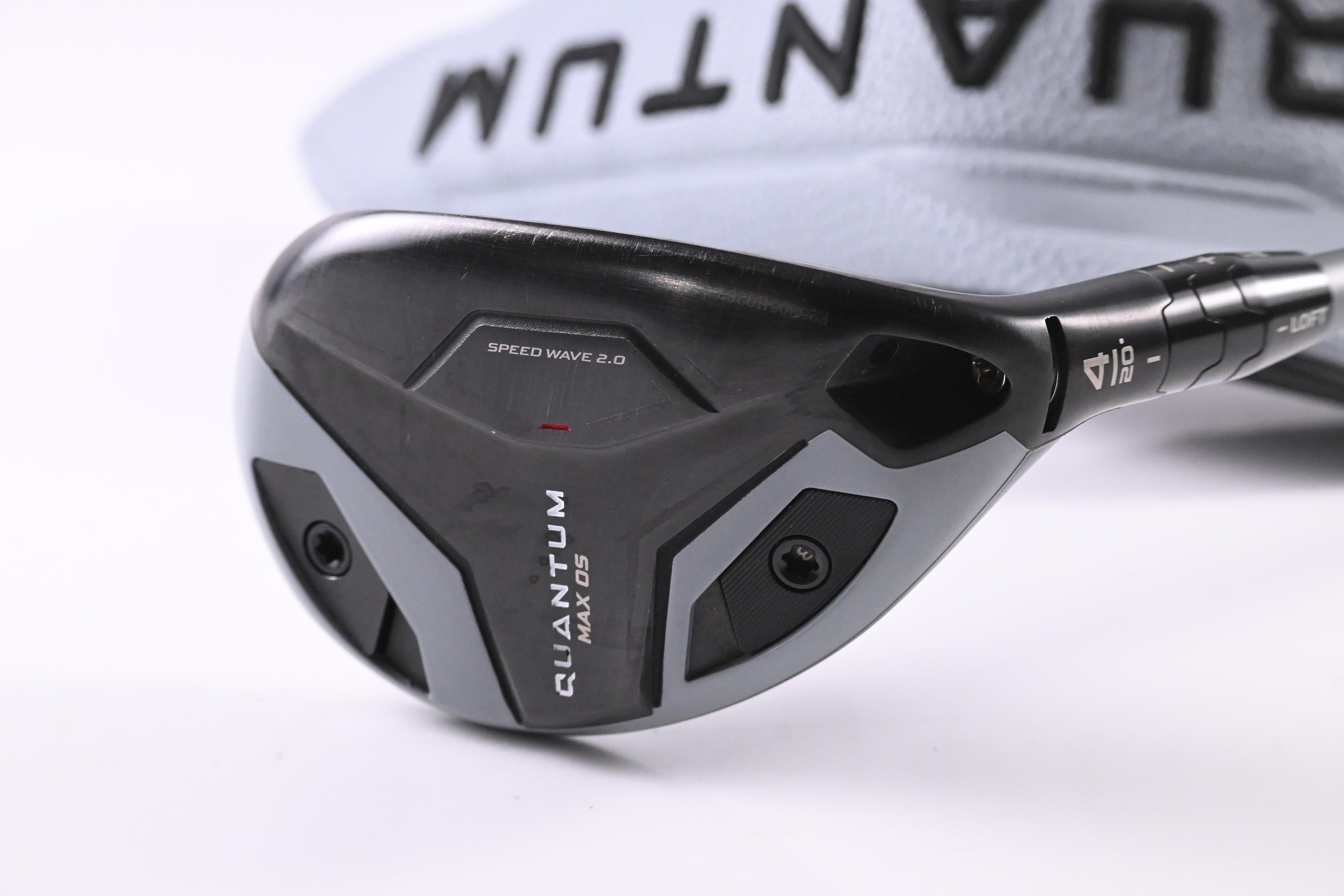 Callaway Quantum Max OS #4 Hybrid / 20 Degree / Regular Flex Denali Frost Silver 60