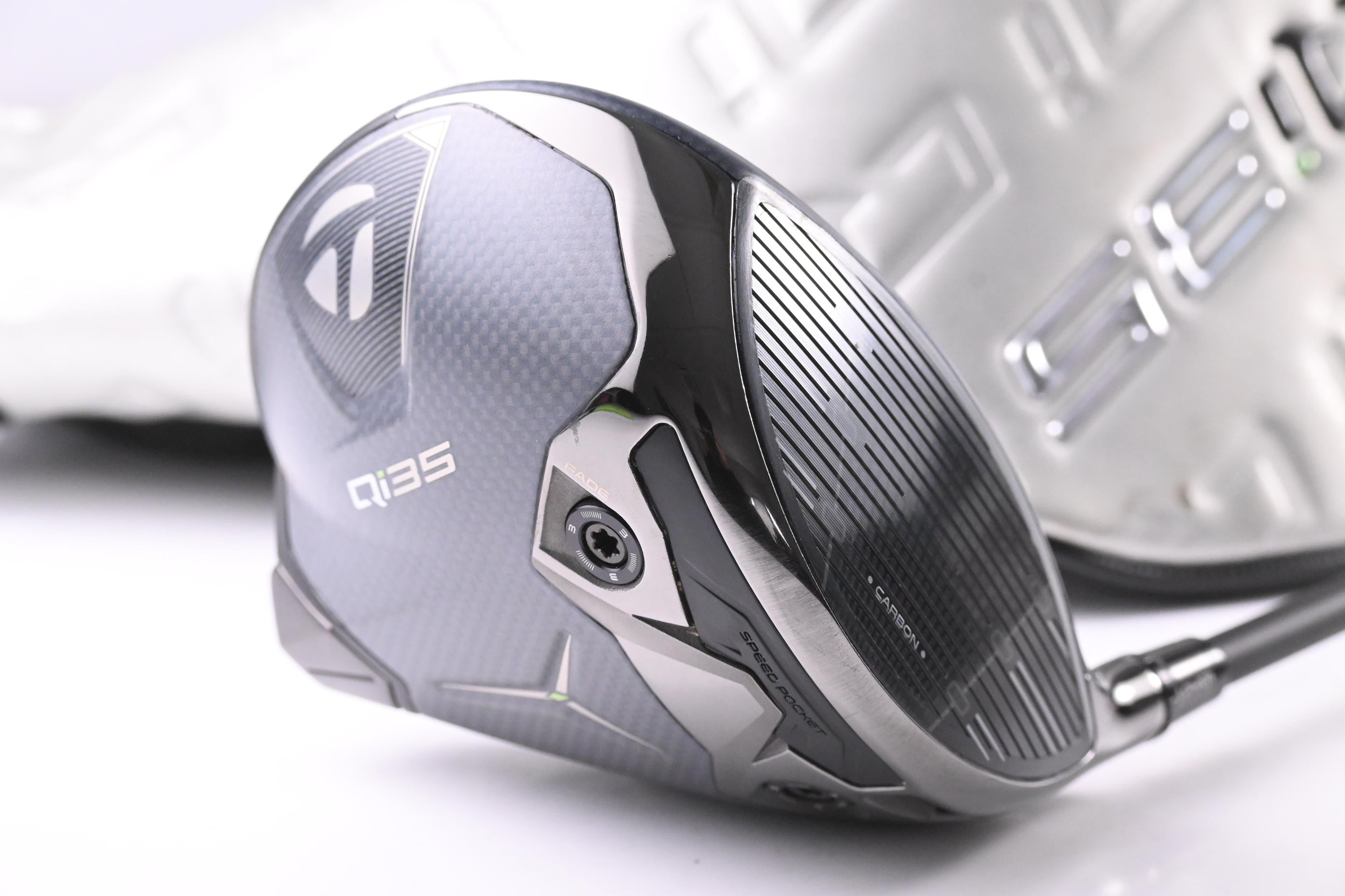 Taylormade Qi35 LS Driver / 9 Degree / Stiff Flex Kai'li White Dark Waves 60