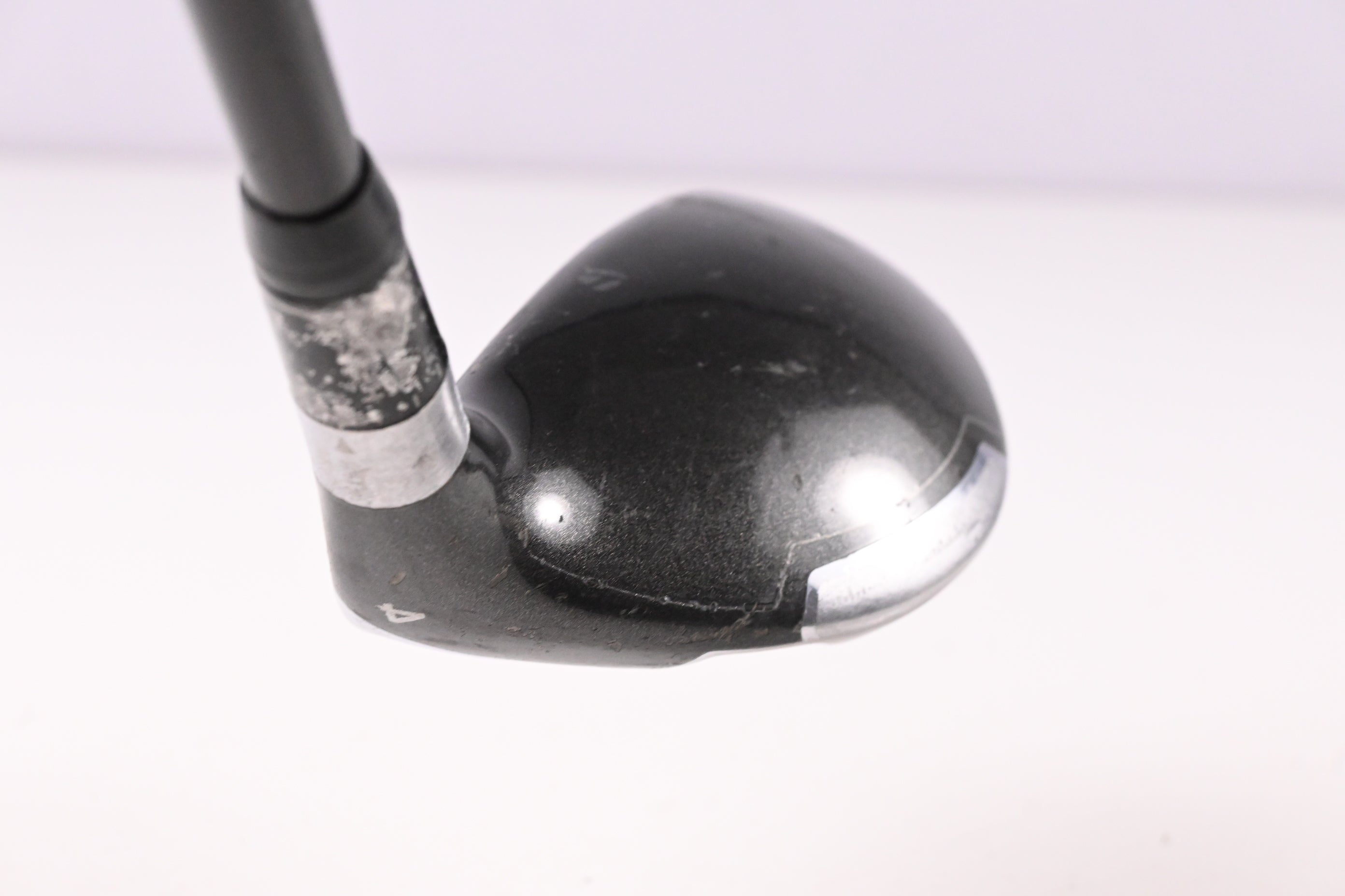 Taylormade SLDR #4 Hybrid / 21 Degree / Regular Flex Fujikura Speeder 82 Shaft
