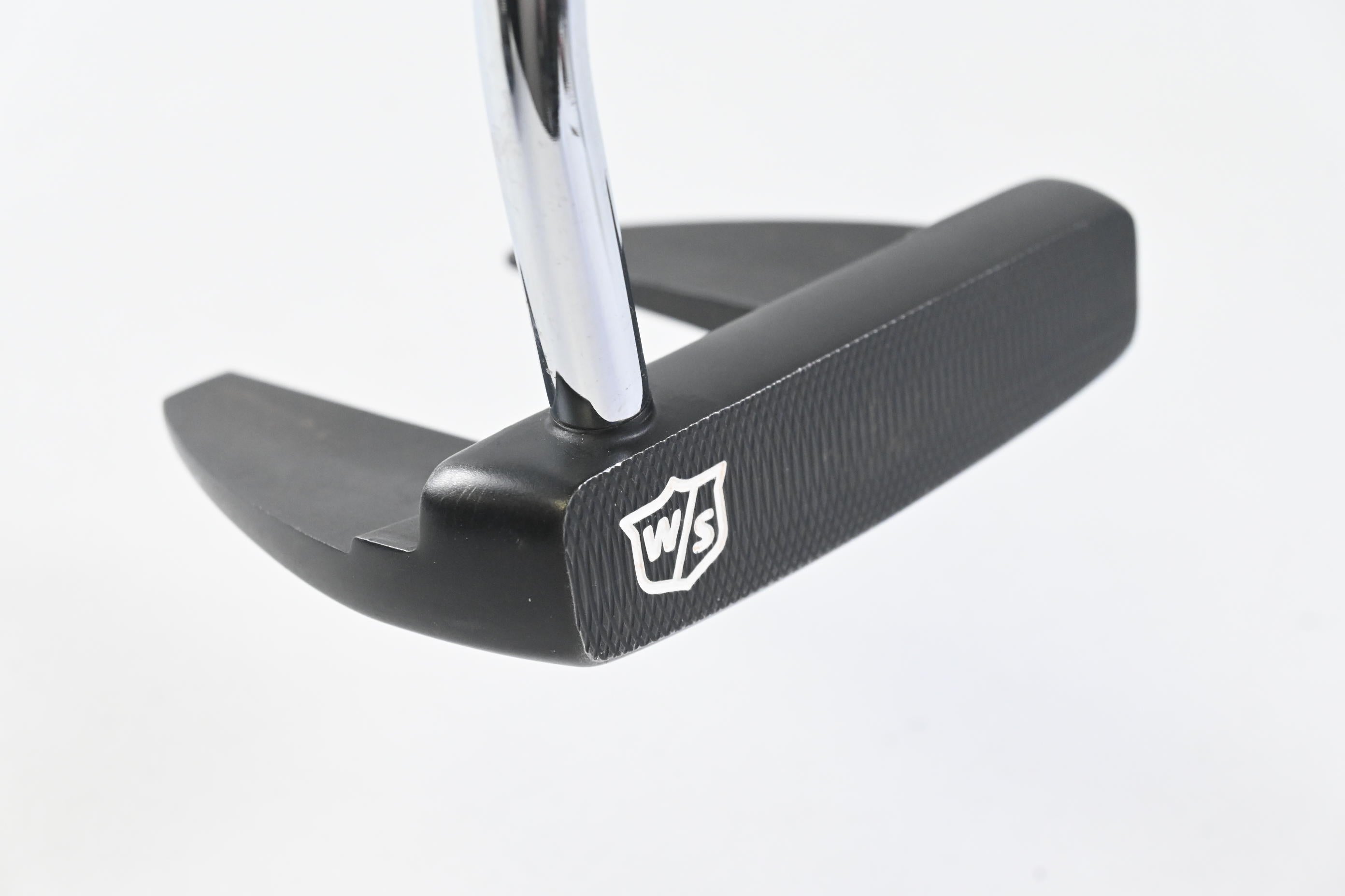 Left Hand Wilson Infinite Bucktown 2018 Putter / 34 Inch