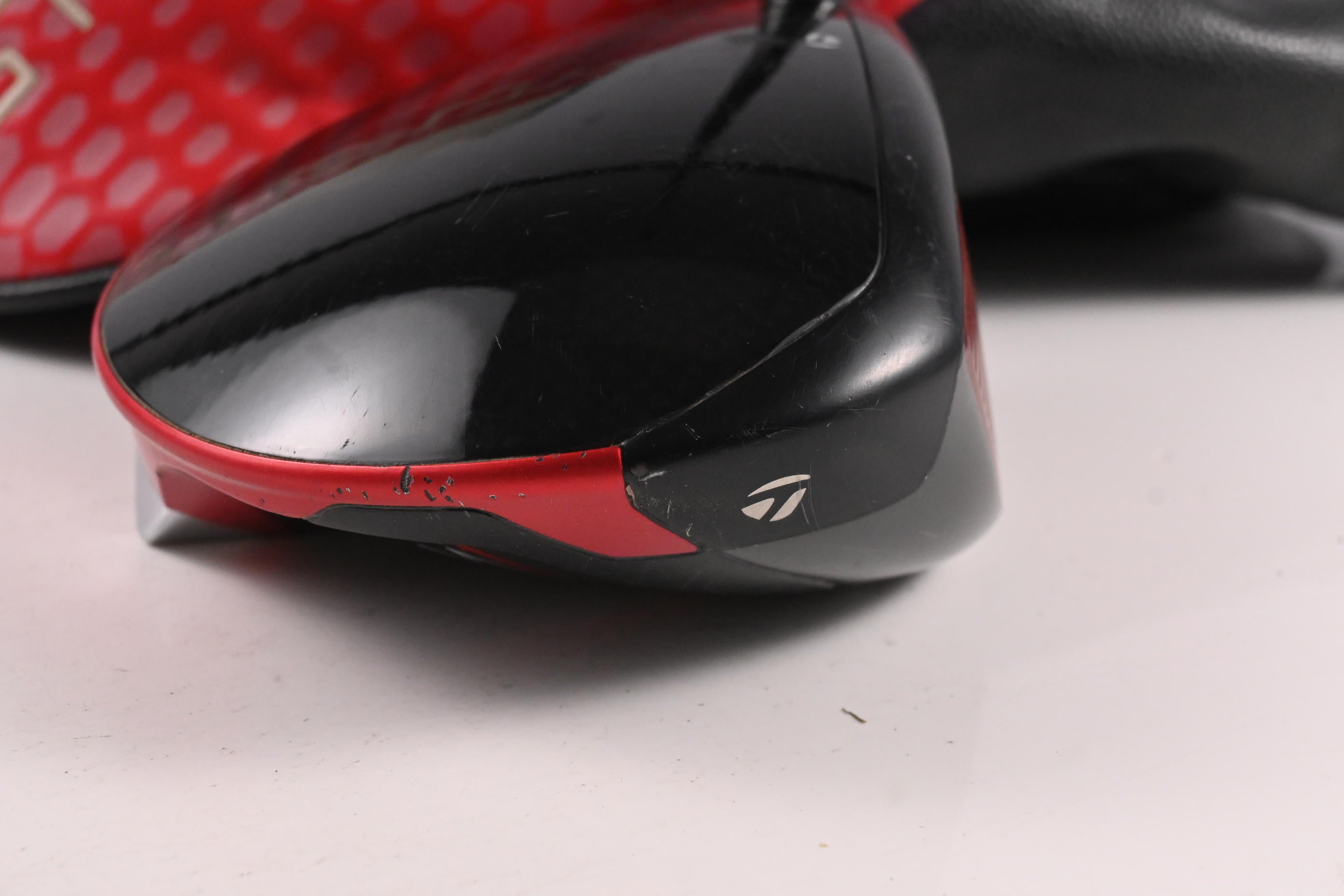 Taylormade Stealth 2 Driver / 10.5 Degree / Regular Flex Crossfire 60 Shaft