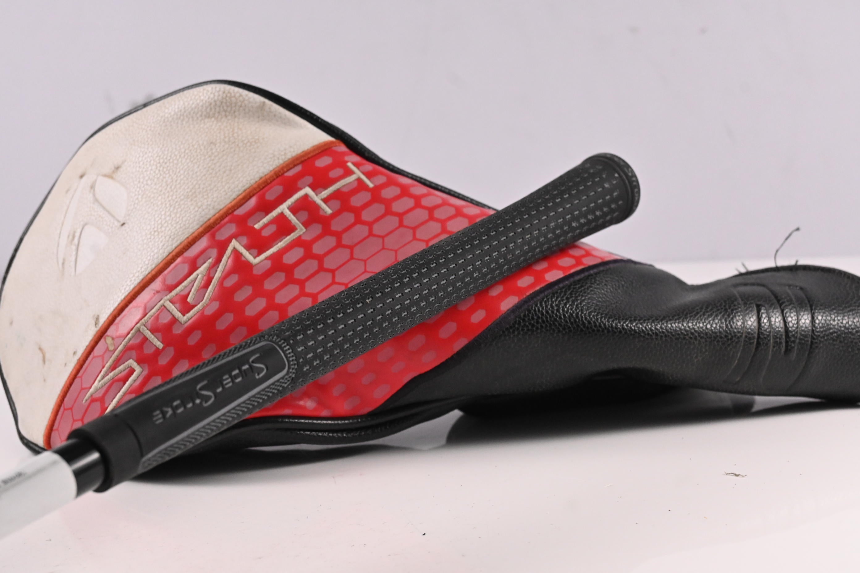 Taylormade Stealth 2 Driver / 10.5 Degree / Regular Flex Crossfire 60 Shaft