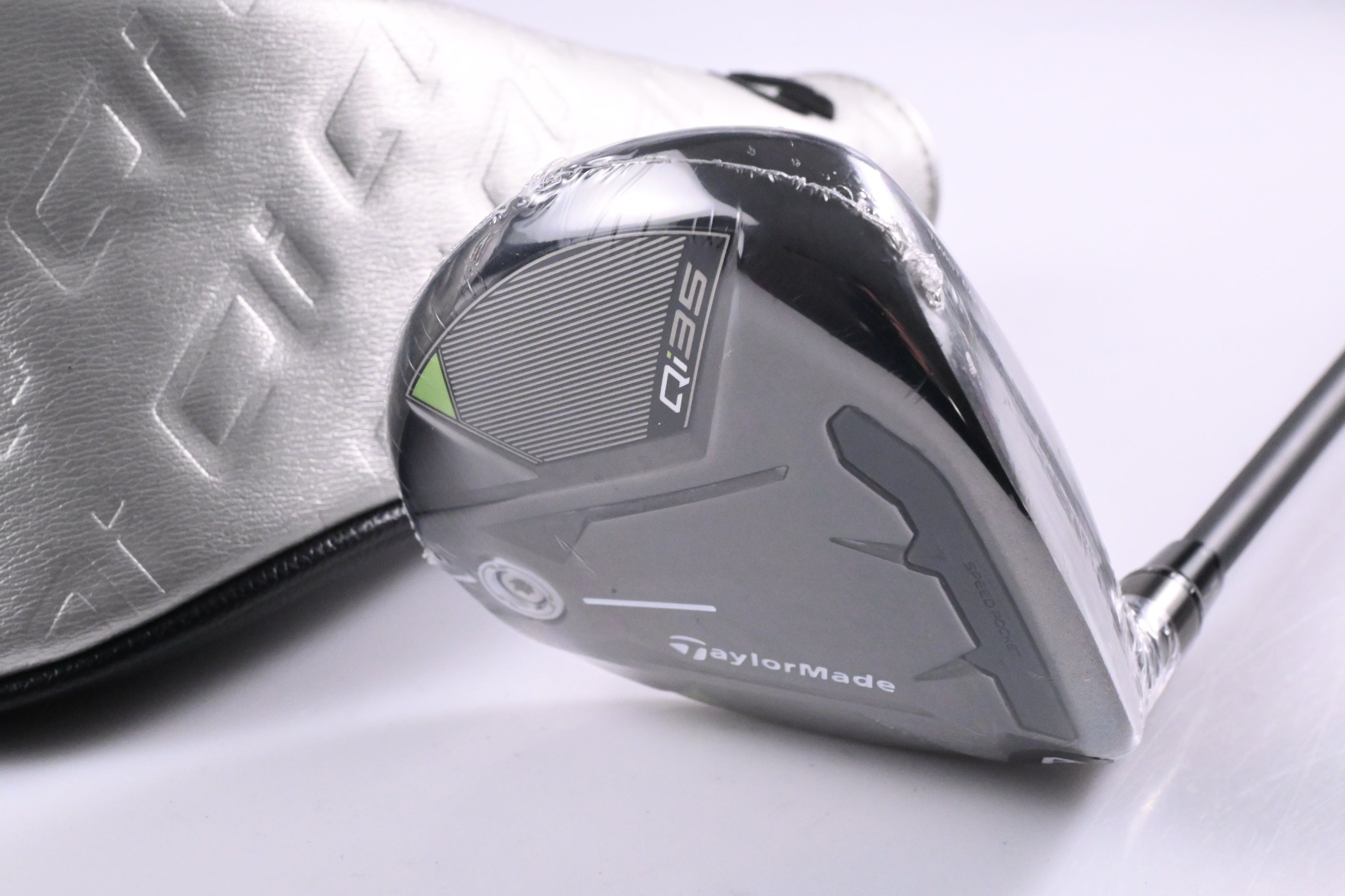 Taylormade Qi35 Max Lite #5 Wood / 18.5 Degree / Senior Flex Vanquish 4 Shaft