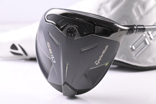 Taylormade Qi35 Driver / 10.5 Degree / Regular Flex Fujikura Air Speeder 50