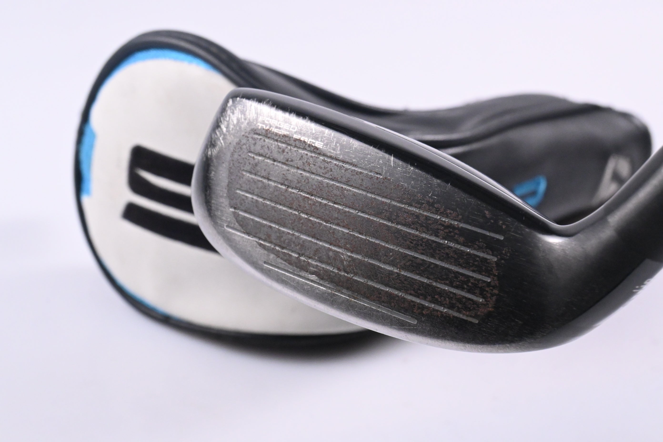 Taylormade SIM2 #3 Hybrid / 19.5 Degree / Stiff Flex Ventus Blue 7 Shaft