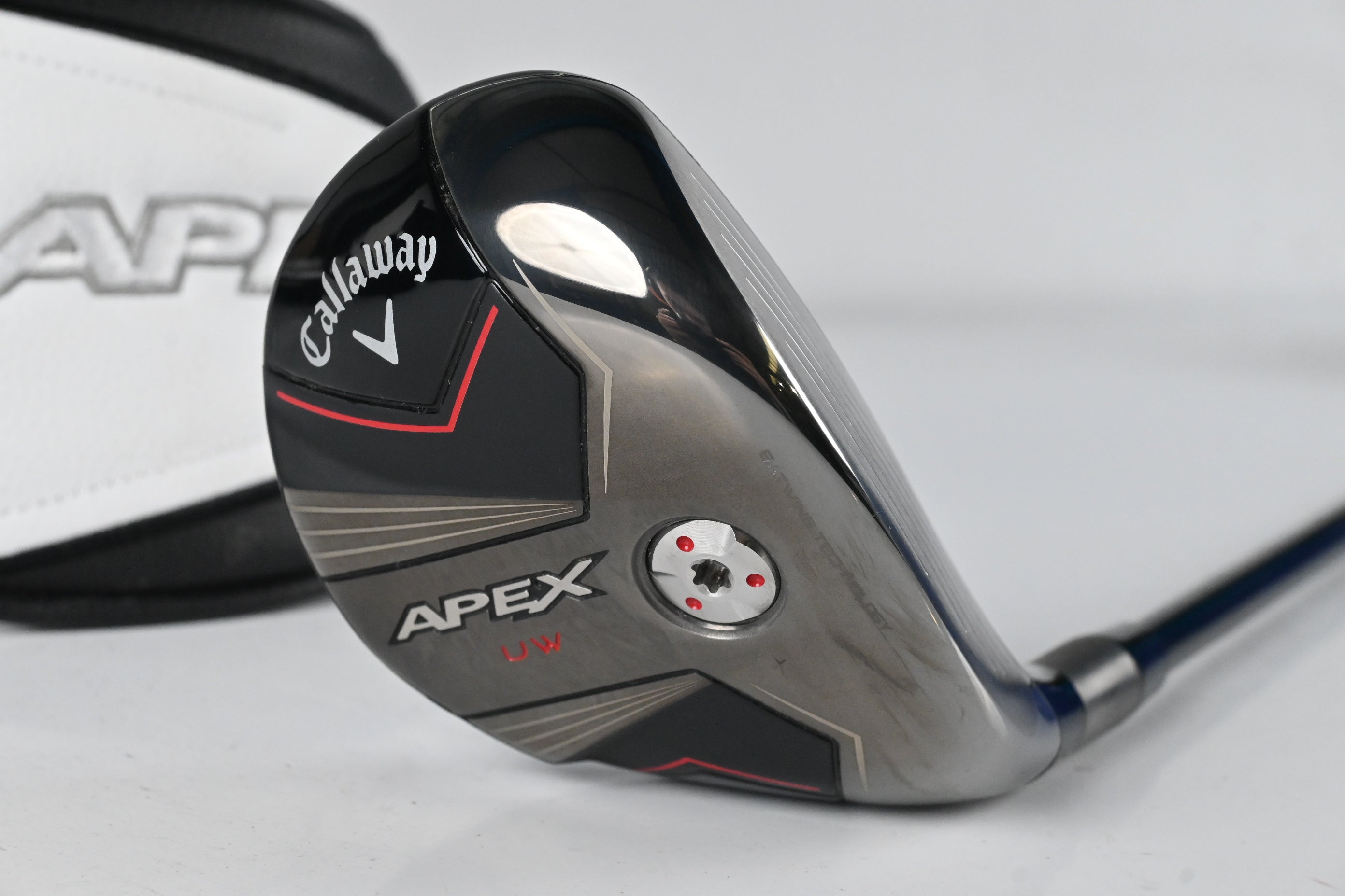 Callaway Apex UW 2025 #4 Hybrid / 21 Degree / Regular Flex MMT Black 70 Shaft