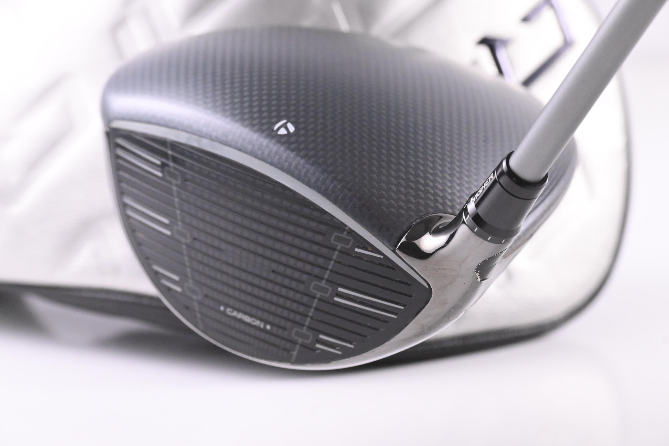 Taylormade Qi35 Driver / 10.5 Degree / Regular Flex Fujikura Air Speeder 50