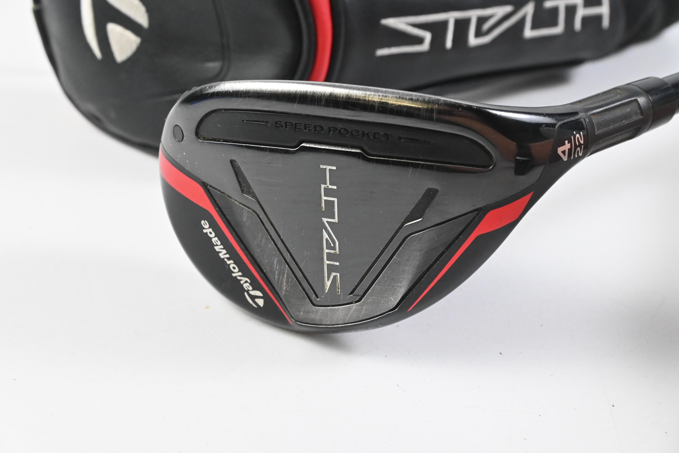 Taylormade Stealth #4 Hybrid / 22 Degree / Regular Flex Fujikura Ventus Red 6