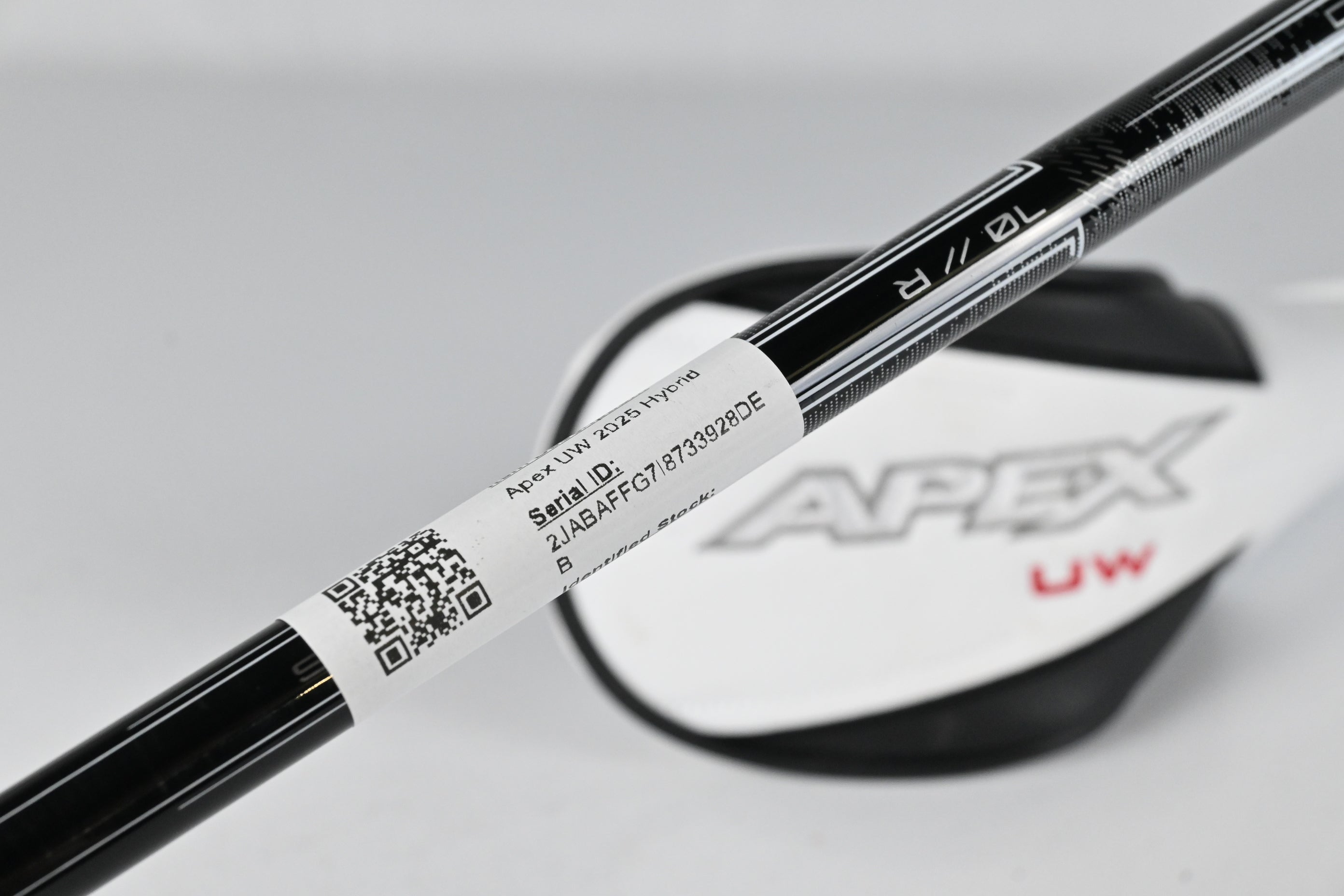 Callaway Apex UW 2025 #4 Hybrid / 21 Degree / Regular Flex MMT Black 70 Shaft