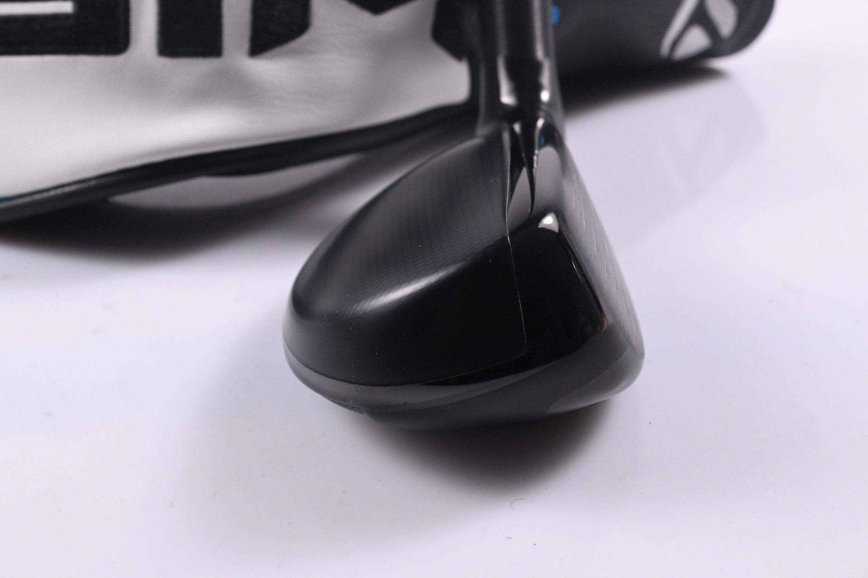 Taylormade SIM2 #4 Hybrid / 22 Degree / Regular Flex Tensei AV Raw Blue 70