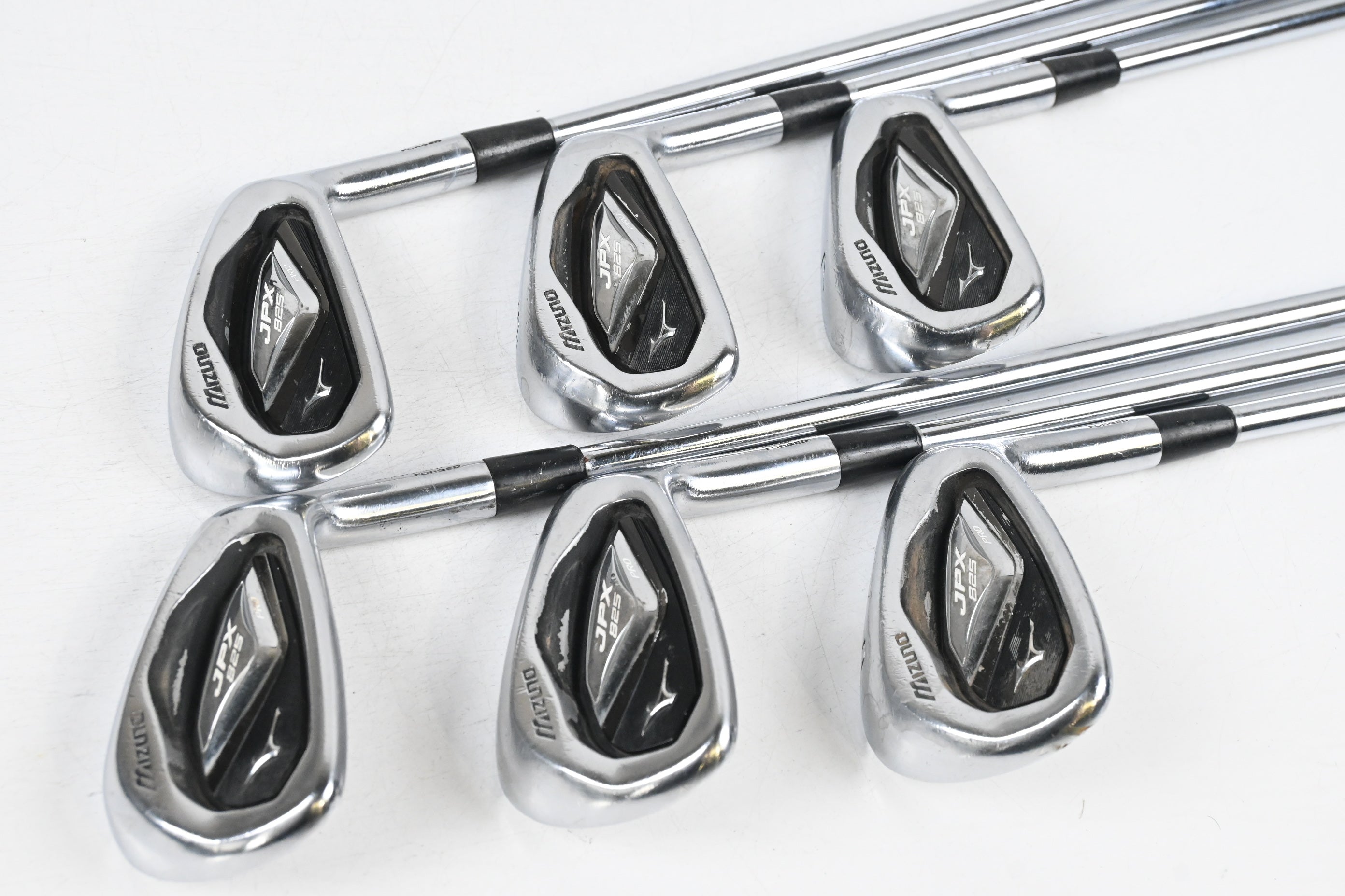 Mizuno JPX 825 Pro Irons / 5-PW / Regular Flex Dynalite Gold XP R300 Shafts