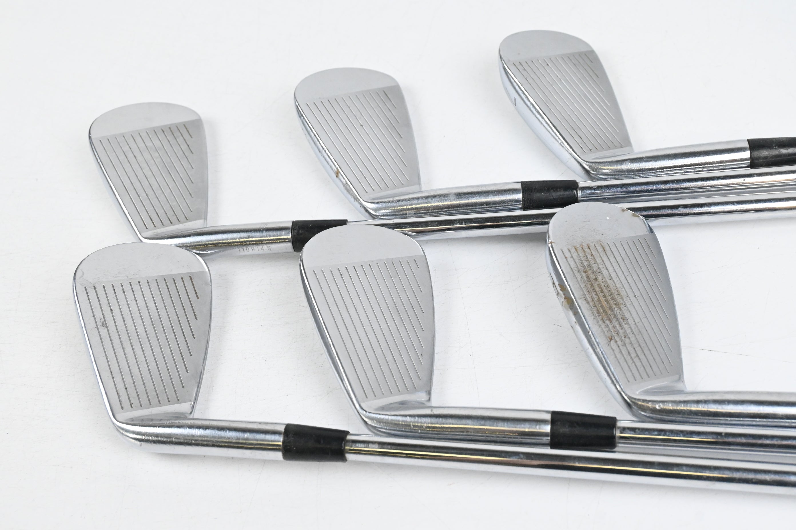 Mizuno JPX 825 Pro Irons / 5-PW / Regular Flex Dynalite Gold XP R300 Shafts