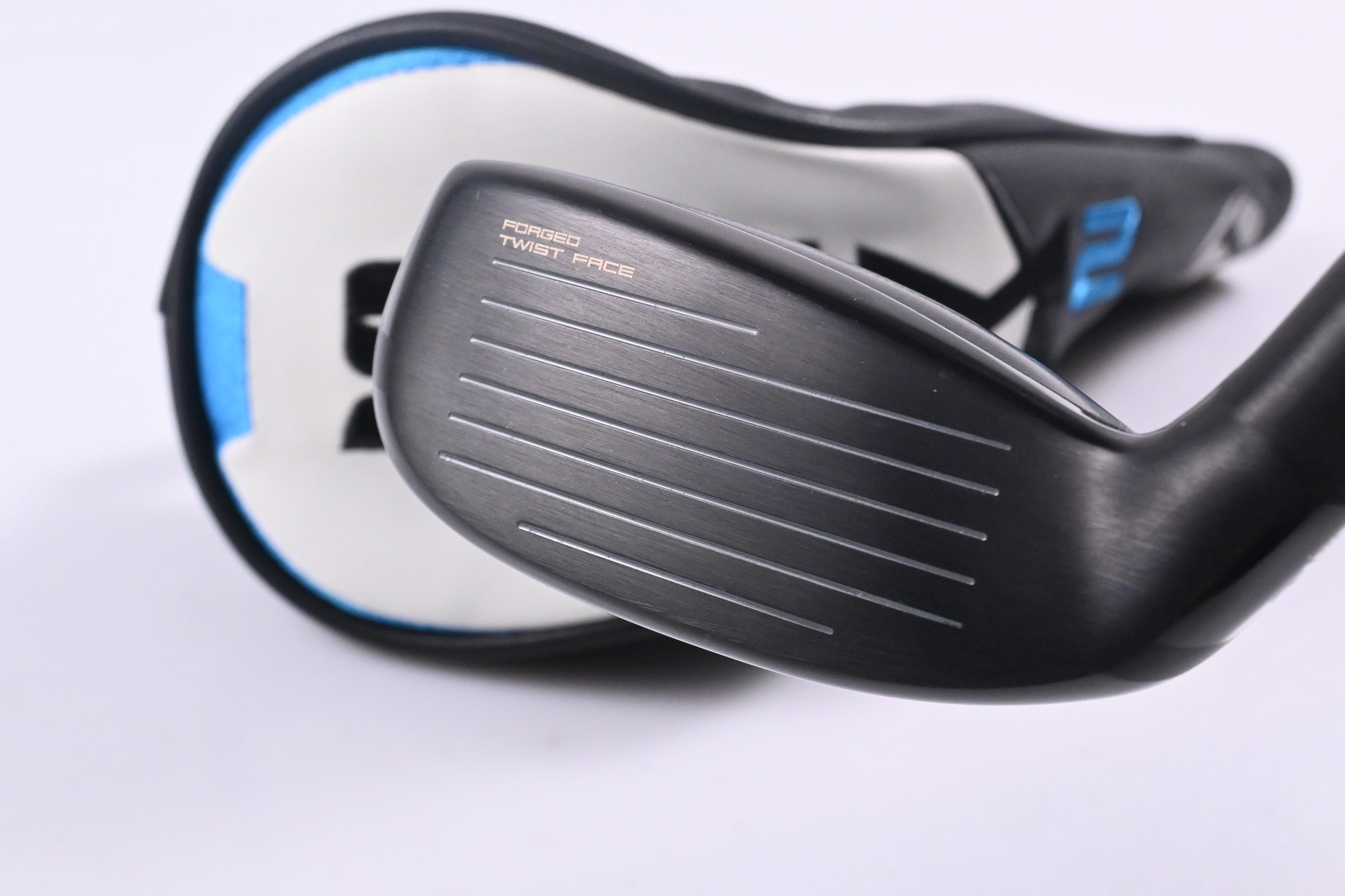 Taylormade SIM2 #4 Hybrid / 22 Degree / Regular Flex Tensei AV Raw Blue 70