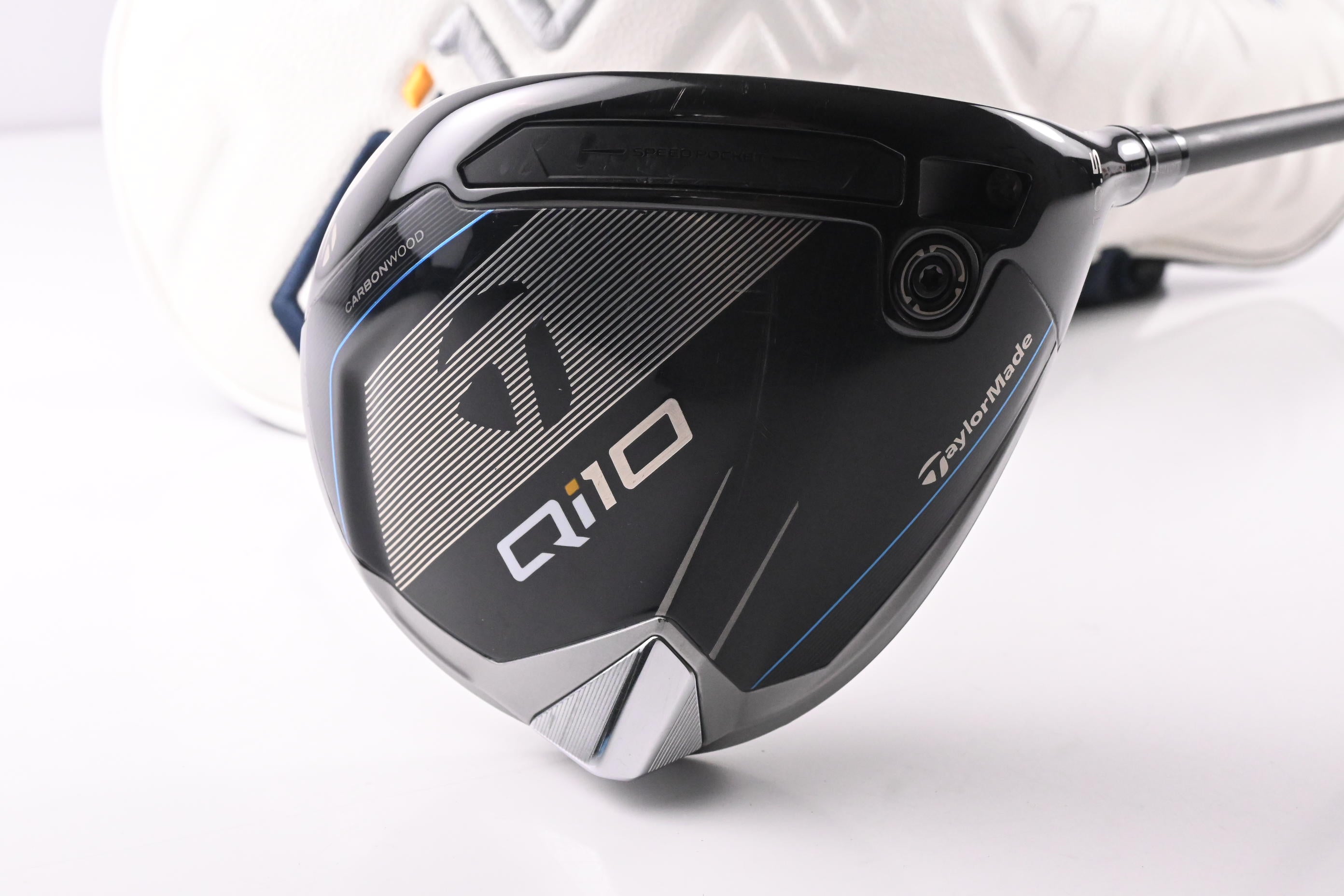 Taylormade Qi10 Driver / 10.5 Degree / Regular Flex Mitsubishi Reax 50 Shaft