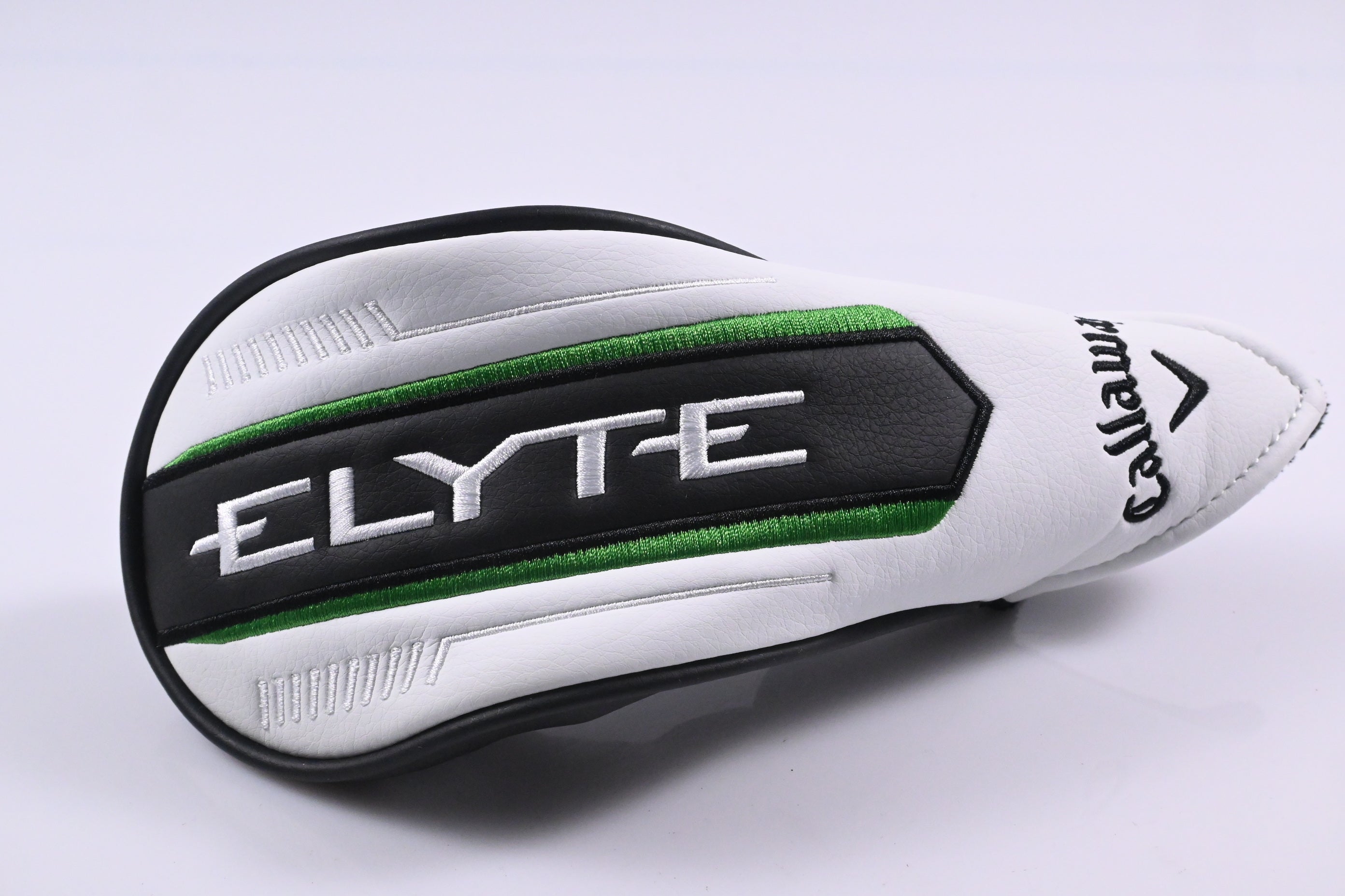 Callaway Elyte X #4 Hybrid / 21 Degree / Regular Flex Denali Charcoal 60 Shaft