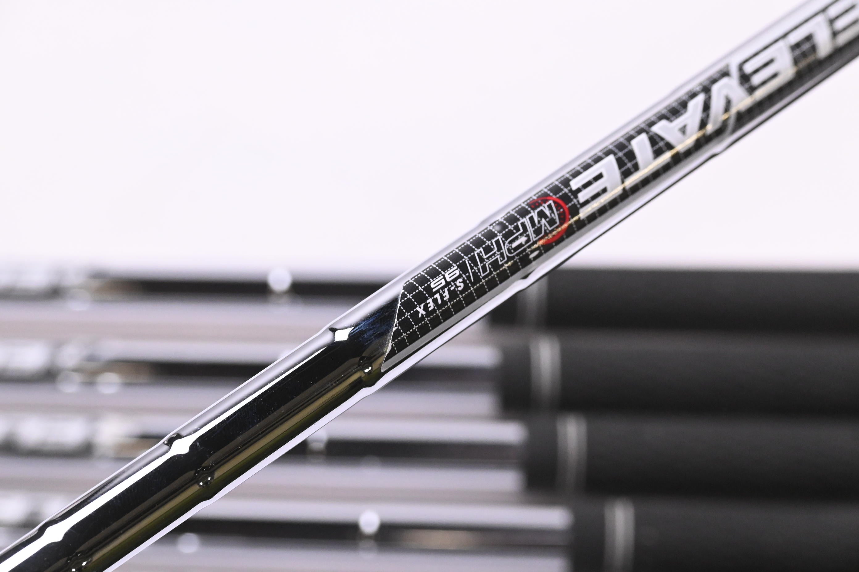 Ping i230 Irons / 6-PW+GW / Black Dot / Stiff Flex Elevate MPH 95 Shafts