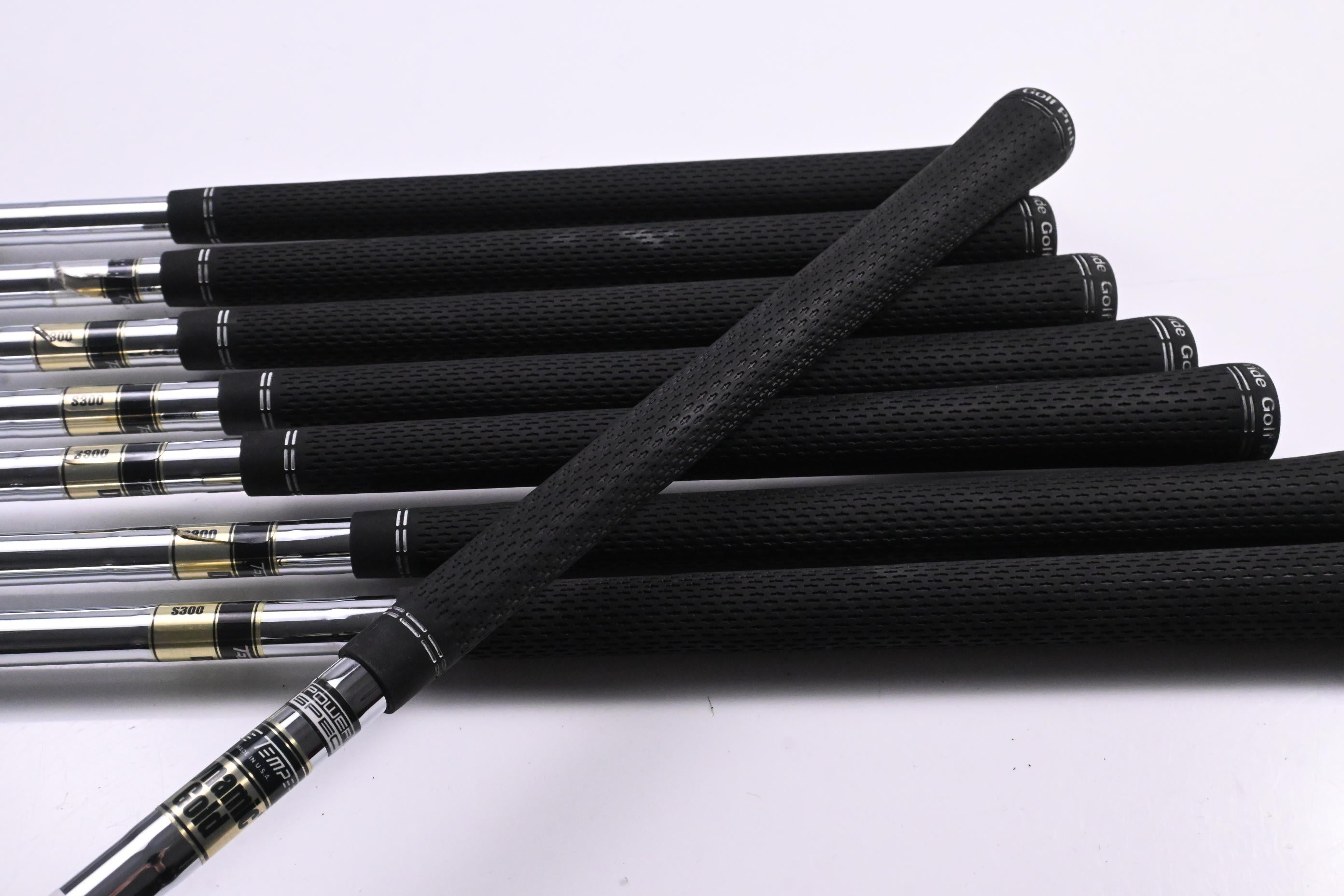 Ping i210 Irons / 4-PW+UW / Green Dot / Stiff Flex Dynamic Gold S300 Shafts