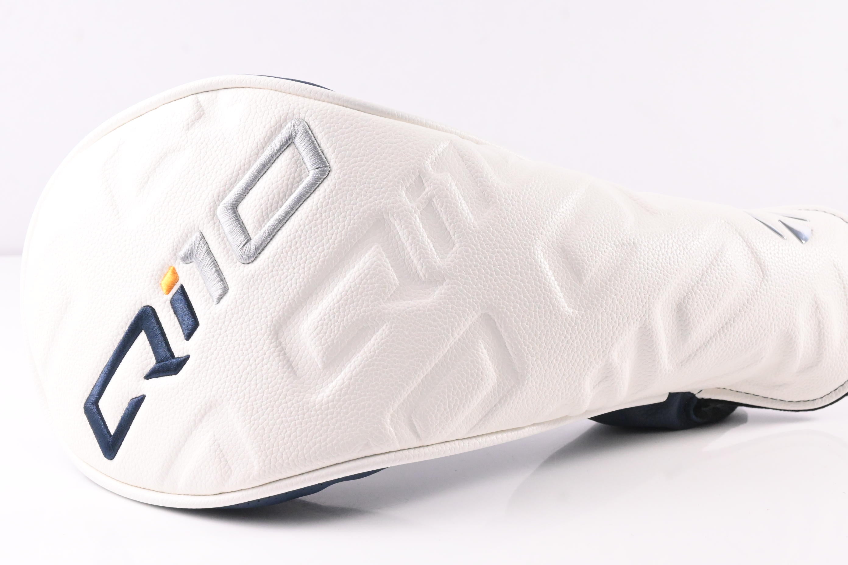 Taylormade Qi10 Driver / 10.5 Degree / Regular Flex Mitsubishi Reax 50 Shaft