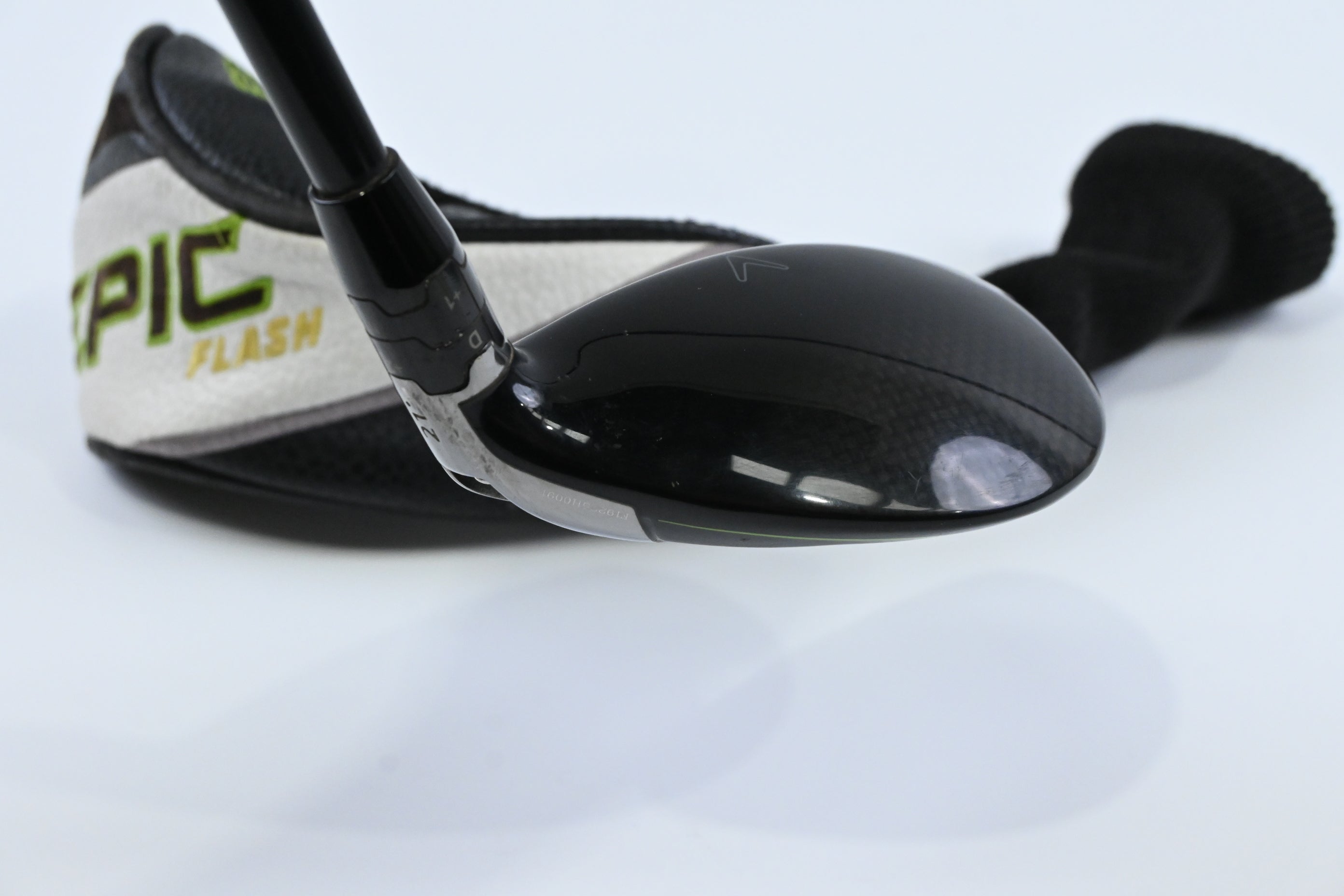 Callaway Epic Flash #4 Hybrid / 21 Degree / Regular Flex Tensei AV White 65