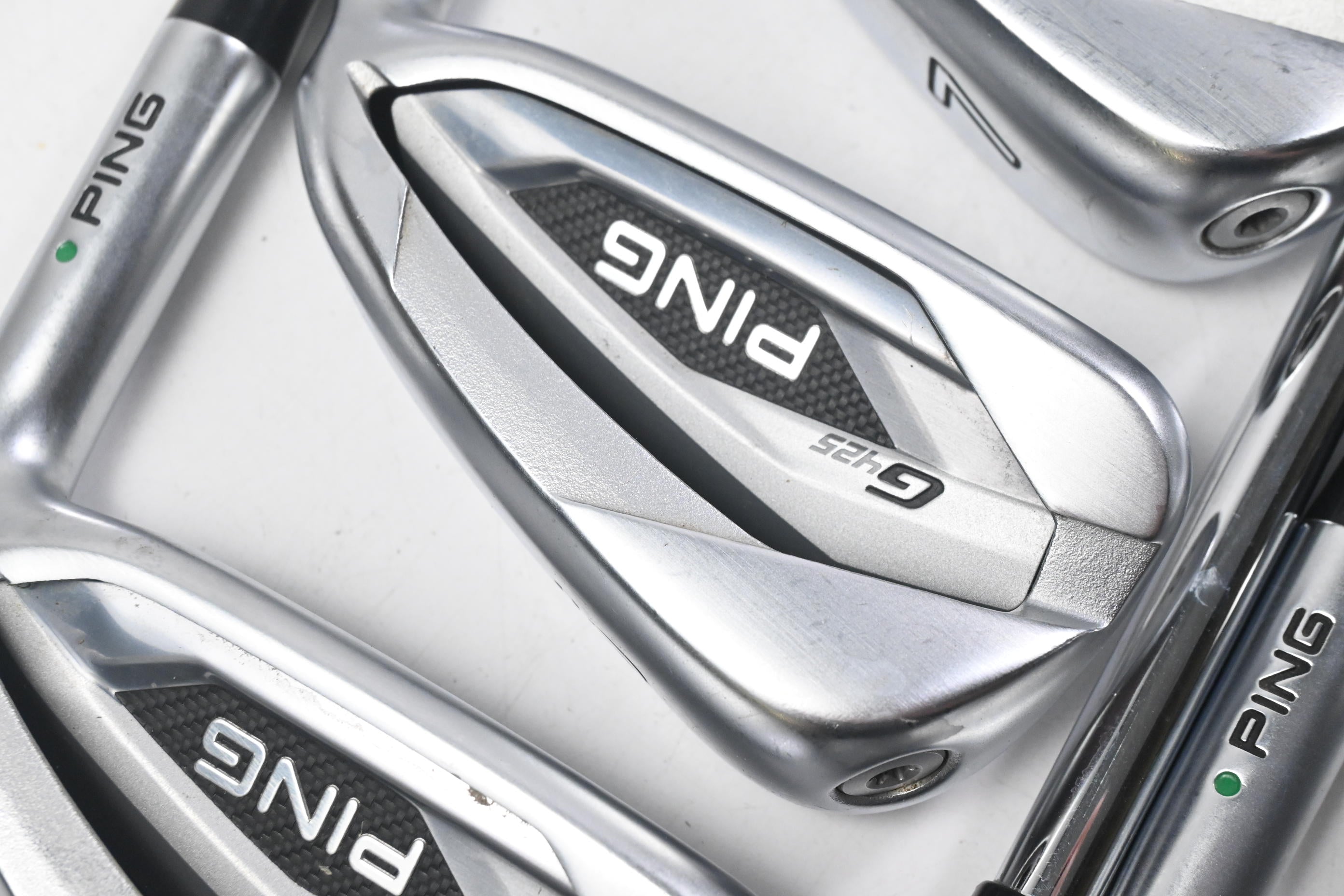 Ping G425 Irons / 5-PW+SW / Green Dot / Regular Flex Ping AWT 2.0 Shafts