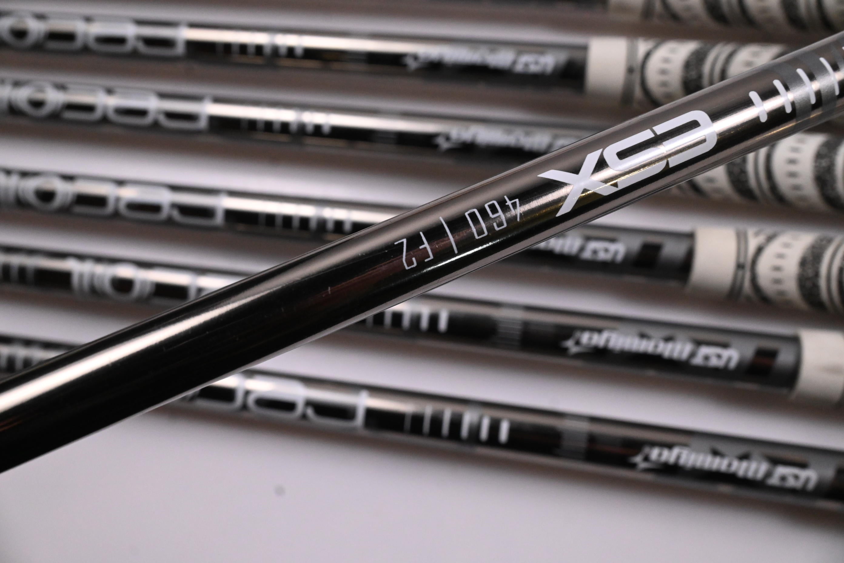 Callaway Rogue Irons / 4-PW / Senior Flex UST Recoil ESX 460 Shafts