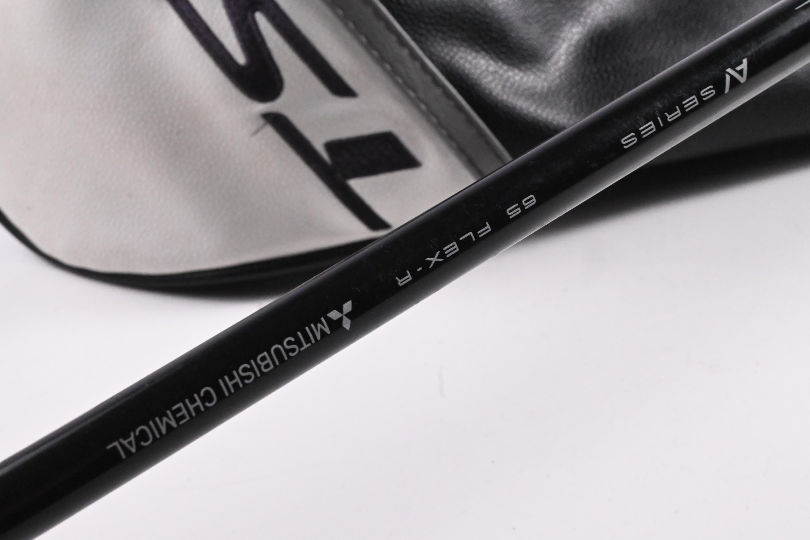 Titleist TSR2 #3 Wood / 16.5 Degree / Regular Flex Tensei AV Blue 65 Shaft