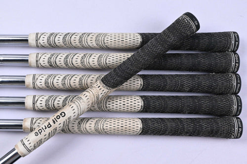 Taylormade SIM Max Irons / 5-PW / Stiff Flex Dynamic Gold S300 Shafts