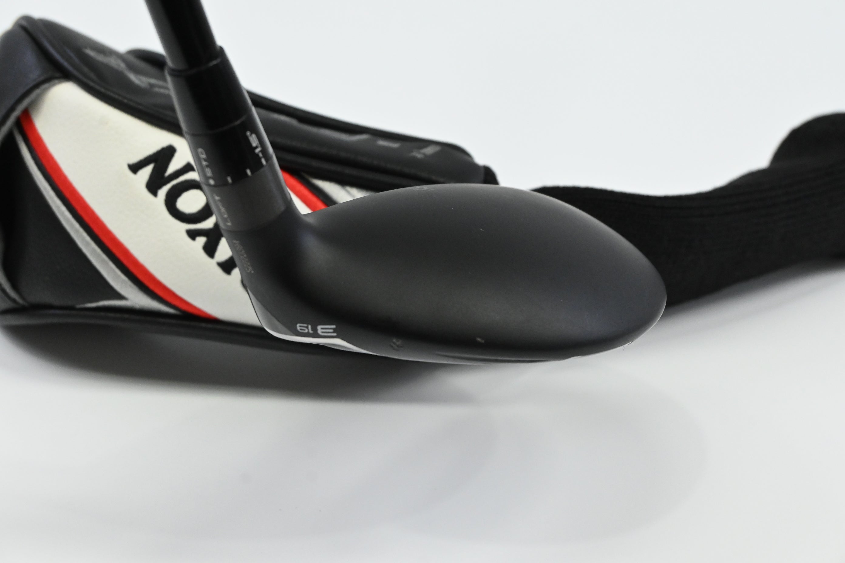 Srixon ZXi #3 Hybrid / 19 Degree / Senior Flex HZRDUS Smoke Red RDX 70 Shaft