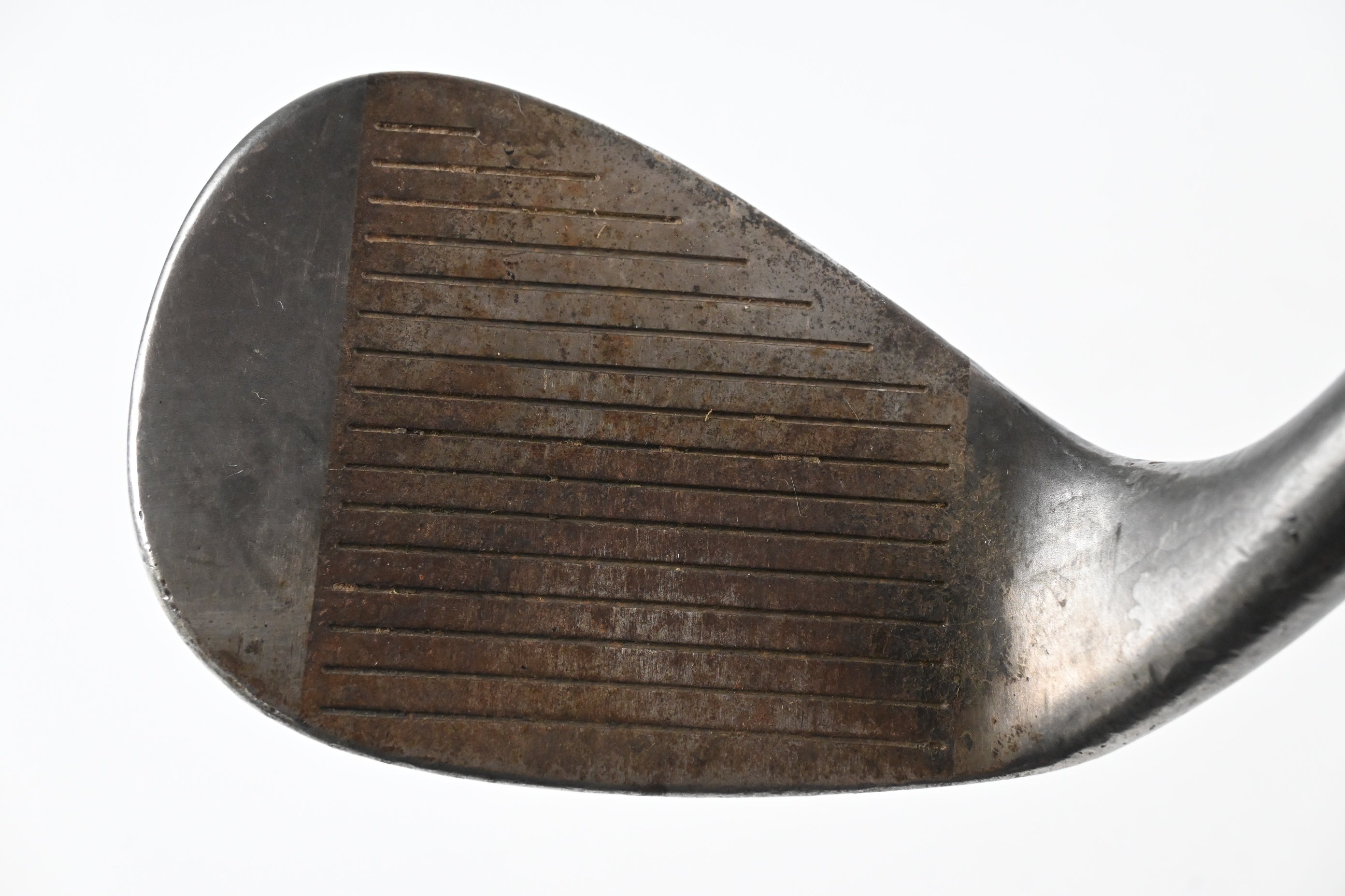 Cleveland 588 Tour Action Gap Wedge / 51 Degree / Wedge Flex Dynamic Gold Shaft
