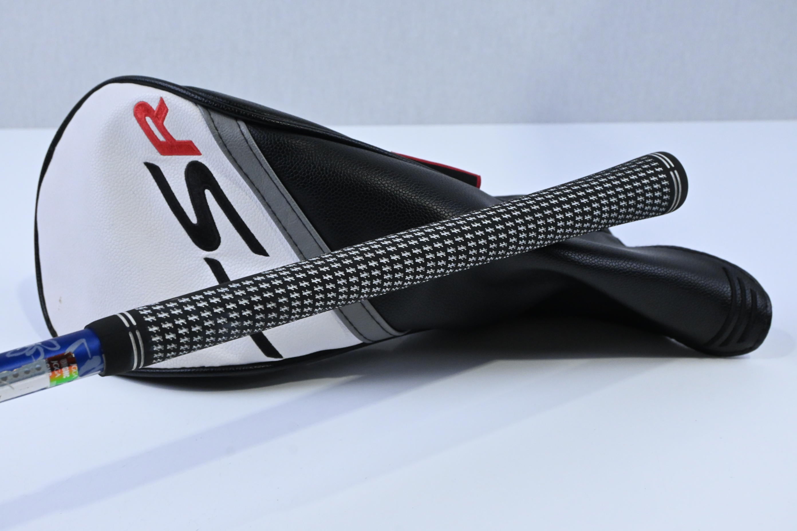 Titleist TSR1 Driver / 10 Degree / Stiff Flex Diamana S+ 62 Shaft