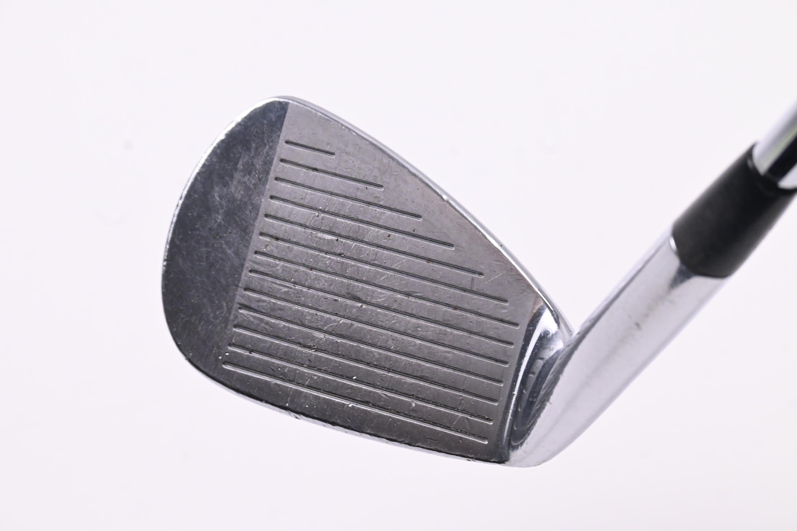 Mizuno MP-33 #9 Iron / Stiff Flex Dynamic Gold S300 Shaft