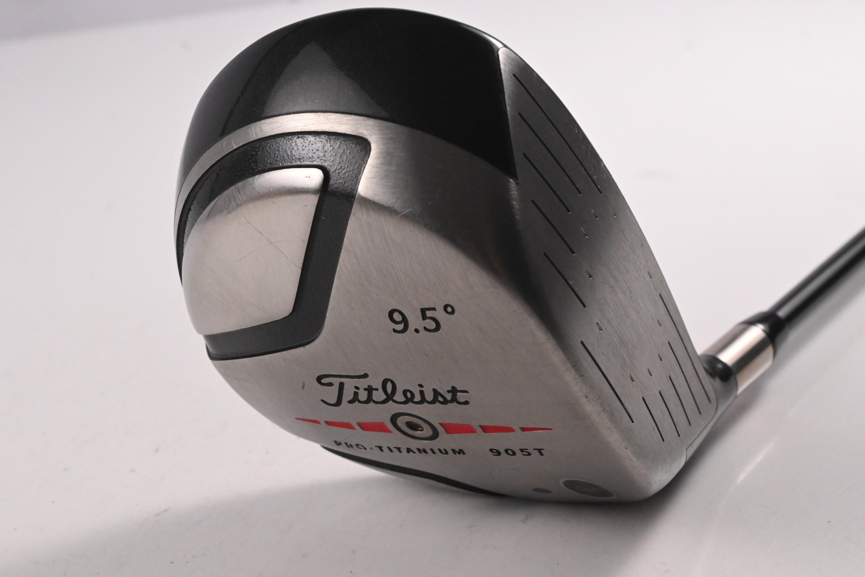 Titleist 905 T Driver / 9.5 Degree / Stiff Flex Fujikura Speeder Shaft
