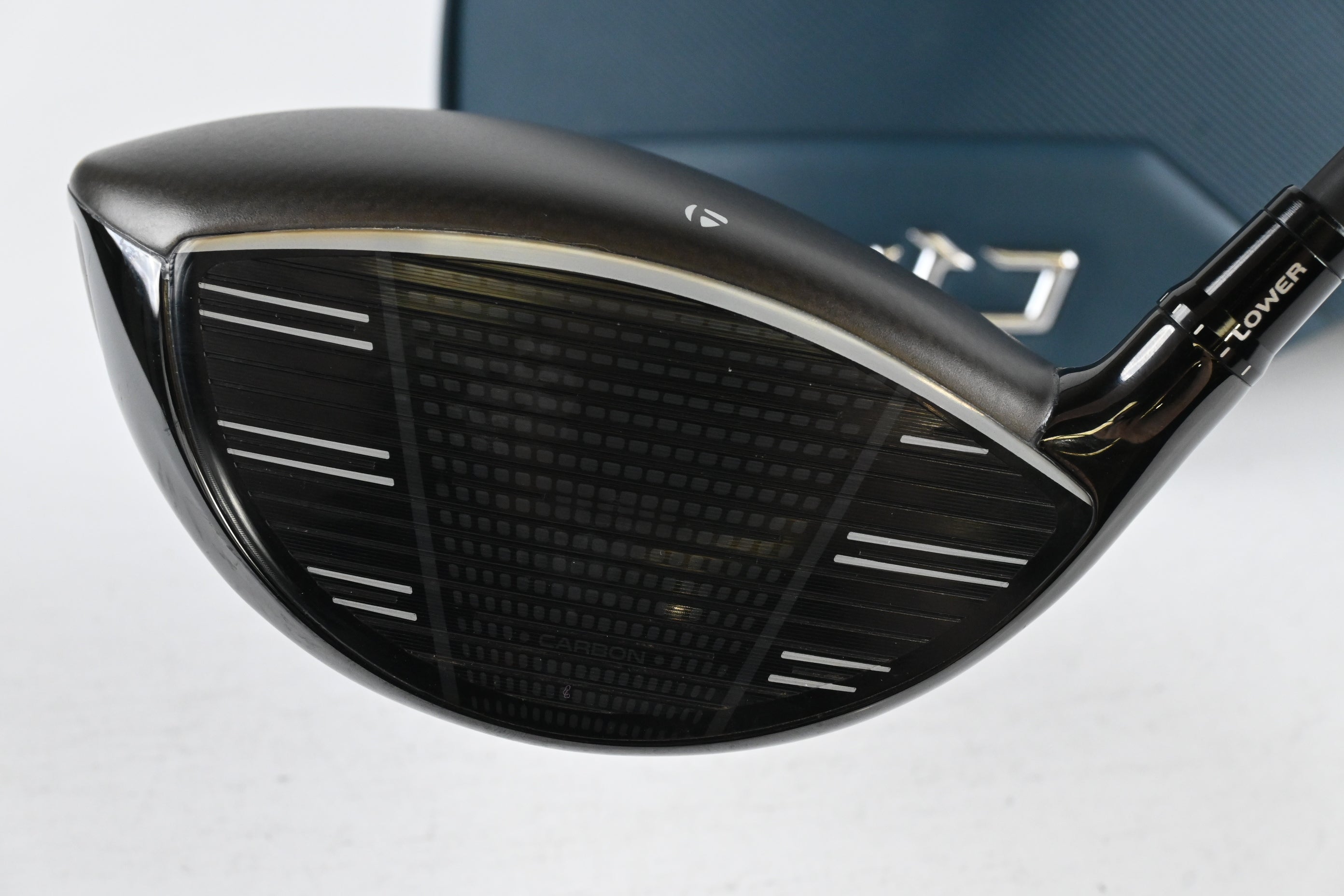 Taylormade Qi4D Driver / 10.5 Degree / Regular Flex REAX Blue 50 Shaft