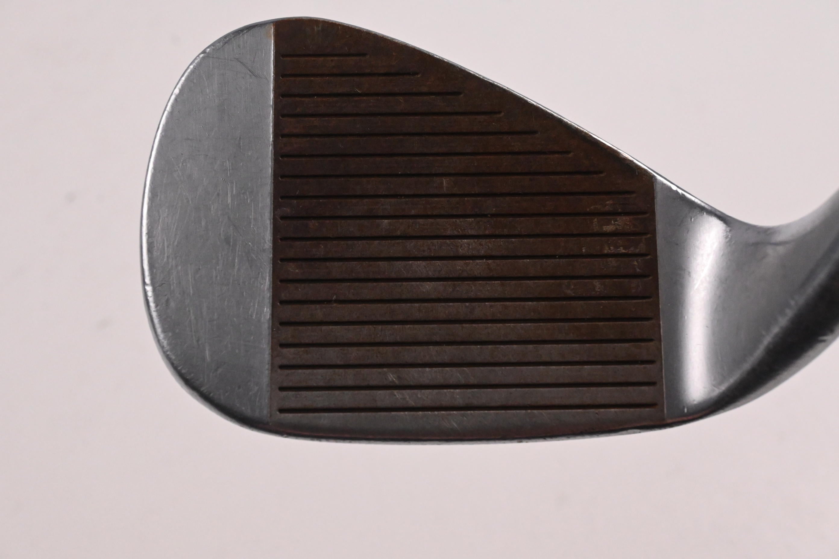 Taylormade Milled Grind 3 Sand Wedge / 54 Degree / X-Flex Dynamic Gold 105 X100