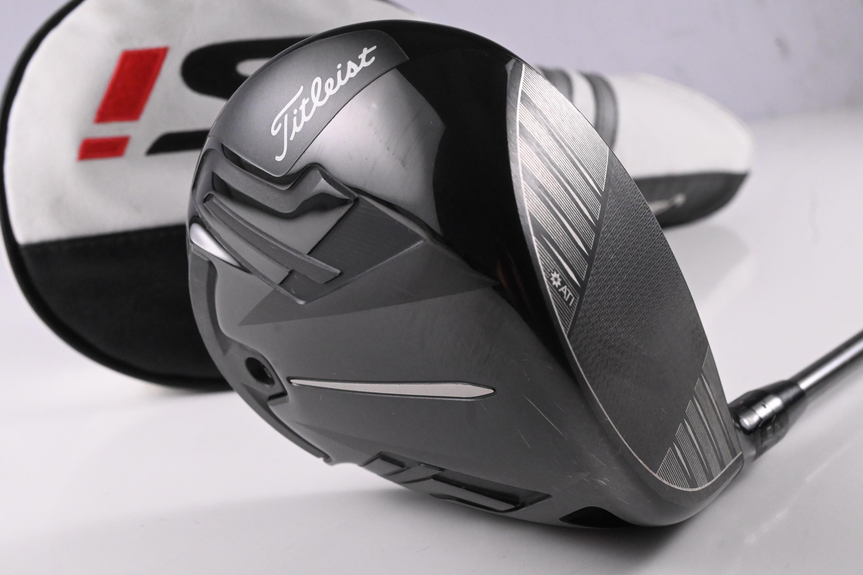 Titleist TSi3 Driver / 9 Degree / Regular Flex Diamana S+ Blue 60 Shaft