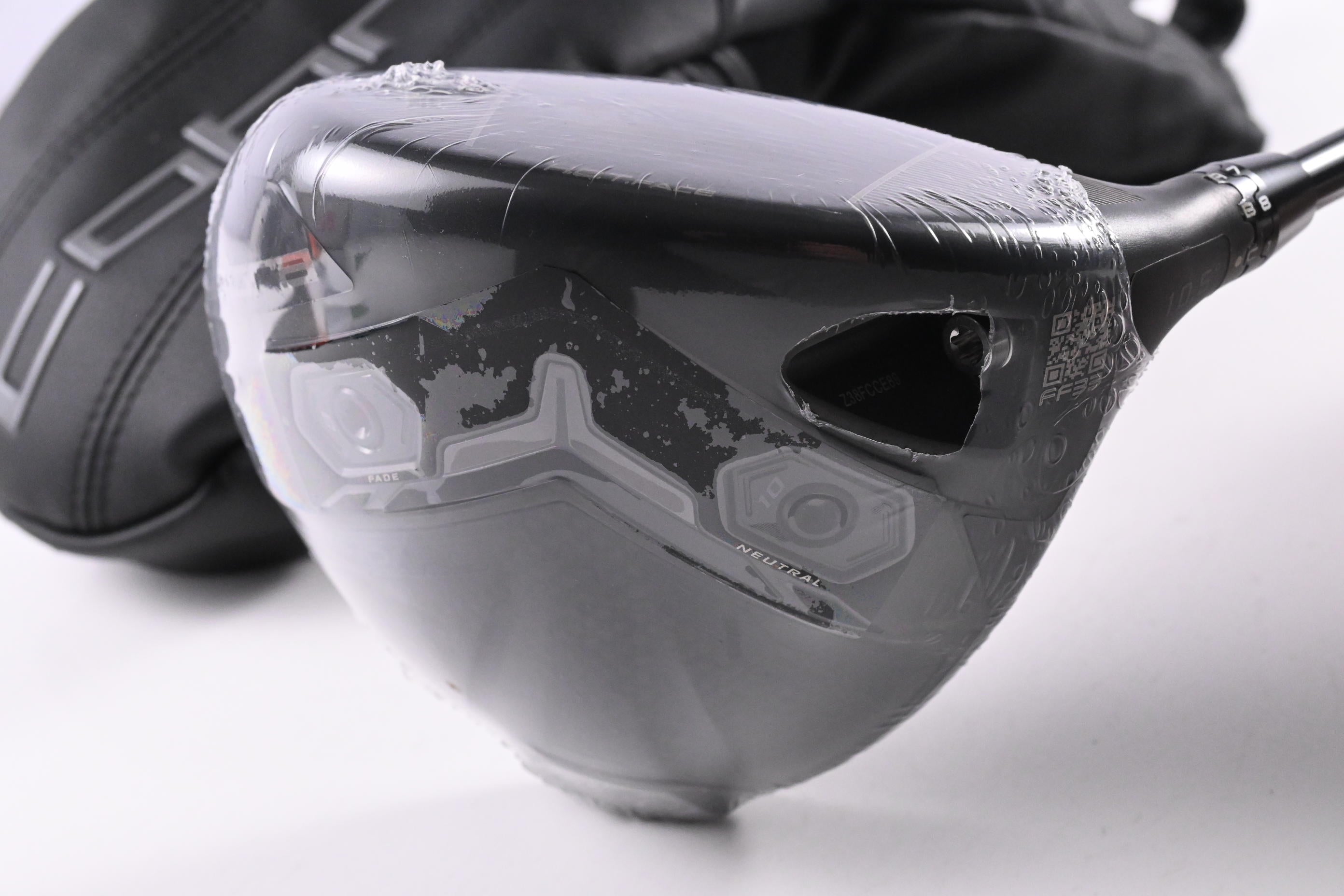 Cobra DS-Adapt LS Driver / 10.5 Degree / X-Flex Denali Black 60 Shaft