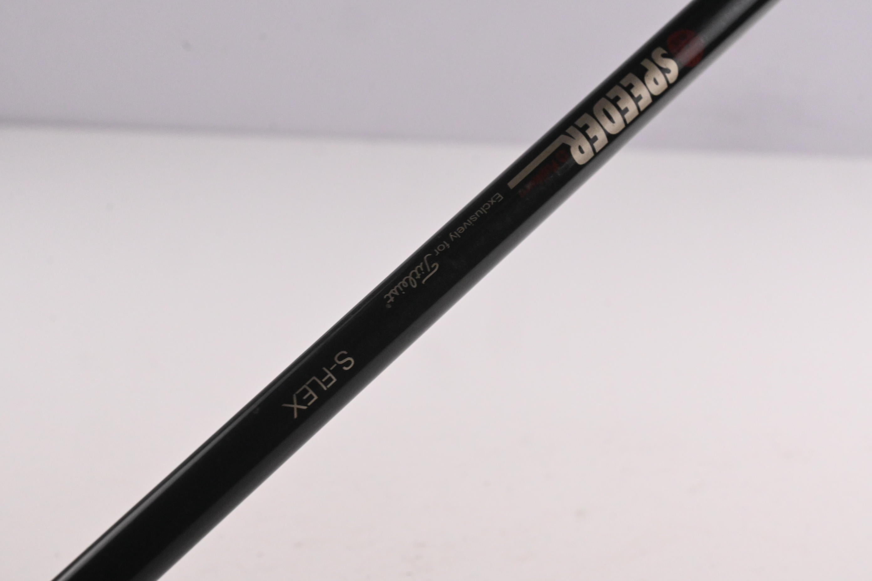 Titleist 905 T Driver / 9.5 Degree / Stiff Flex Fujikura Speeder Shaft