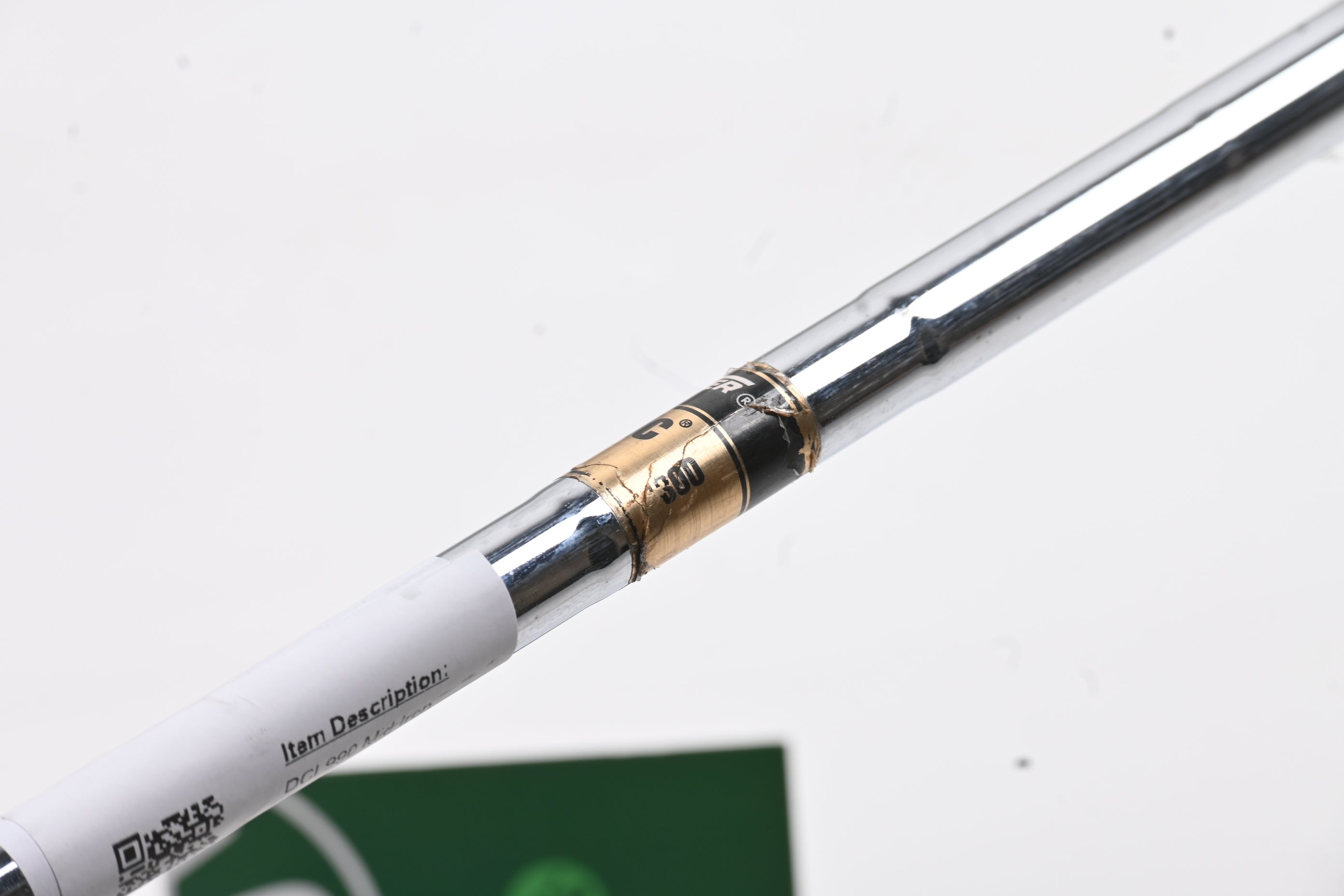 Titleist DCI 990 #6 Iron / 32 Degree / Regular Flex Dynamic Gold R300 Shaft