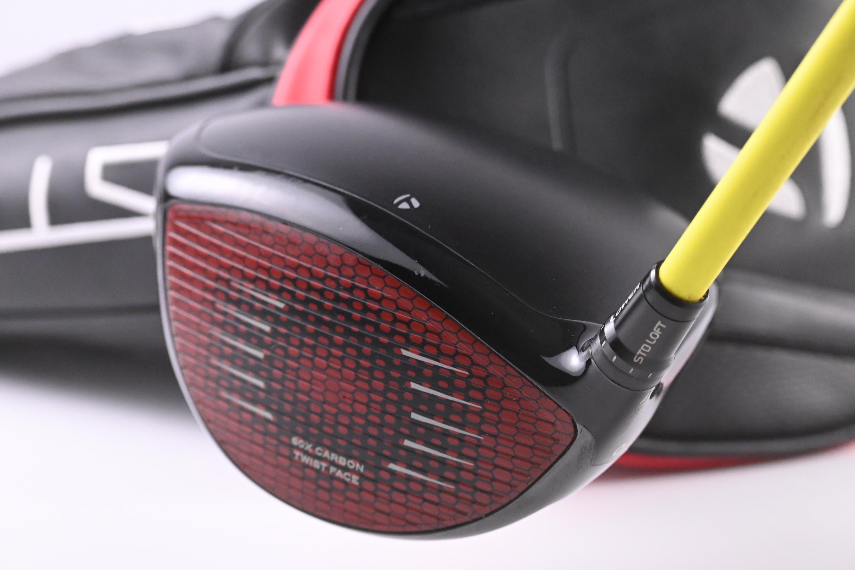 Taylormade Stealth Driver / 9 Degree / Regular Flex UST Mamiya ProForce V2 6