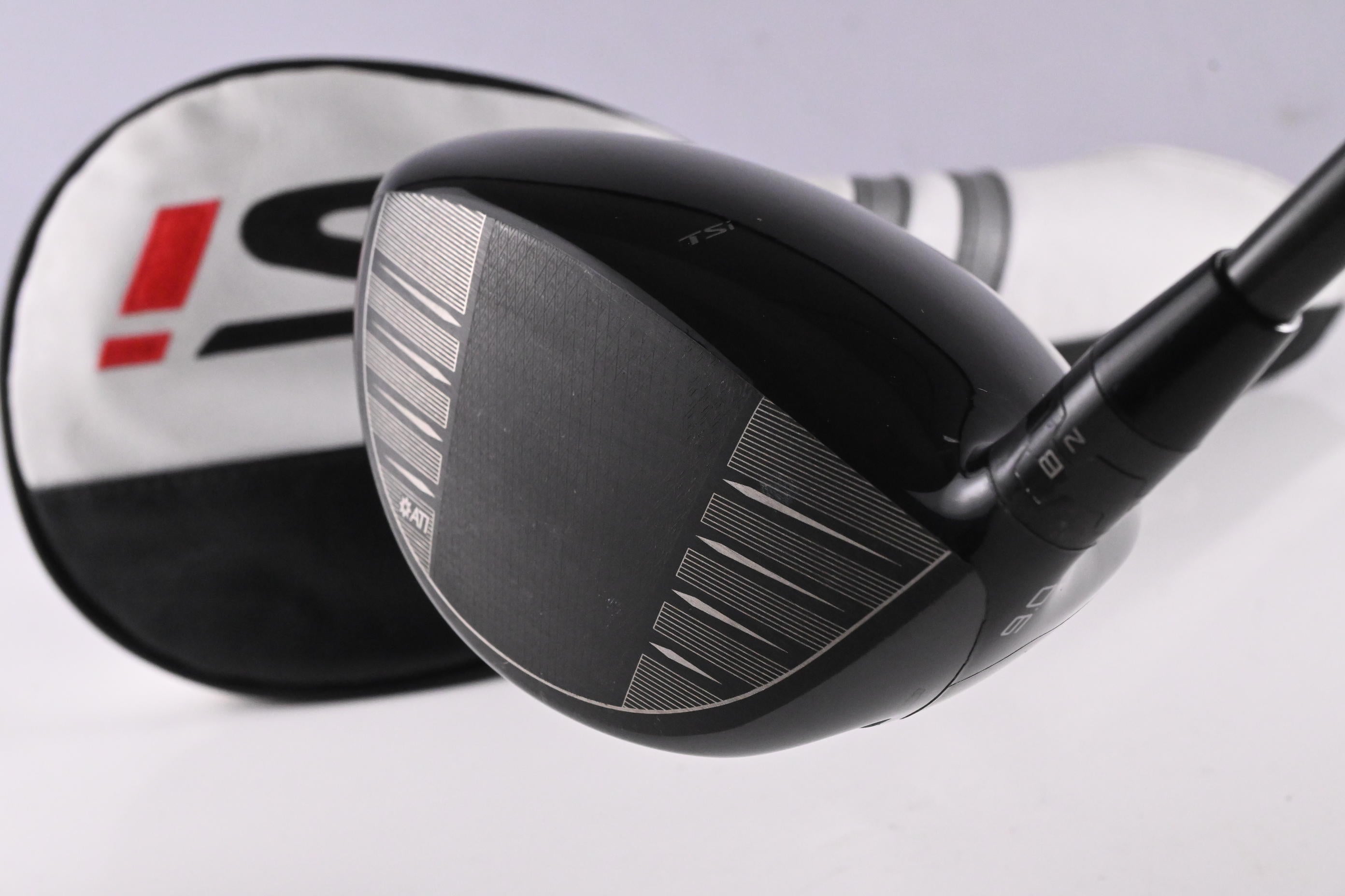Titleist TSi3 Driver / 9 Degree / Regular Flex Diamana S+ Blue 60 Shaft