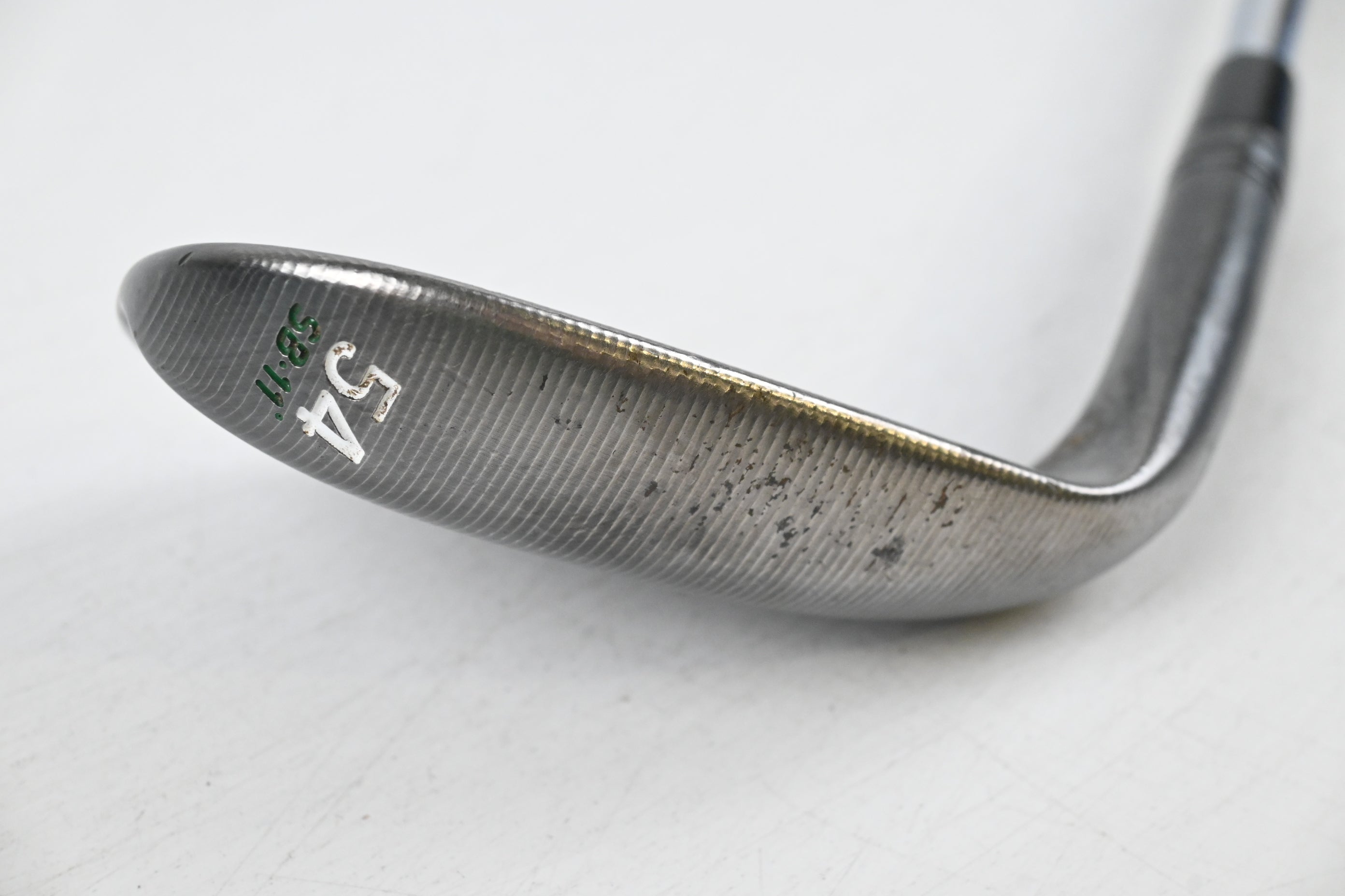 Taylormade Milled Grind 4 Sand Wedge / 54 Degree / X-Flex KBS Tour Shaft