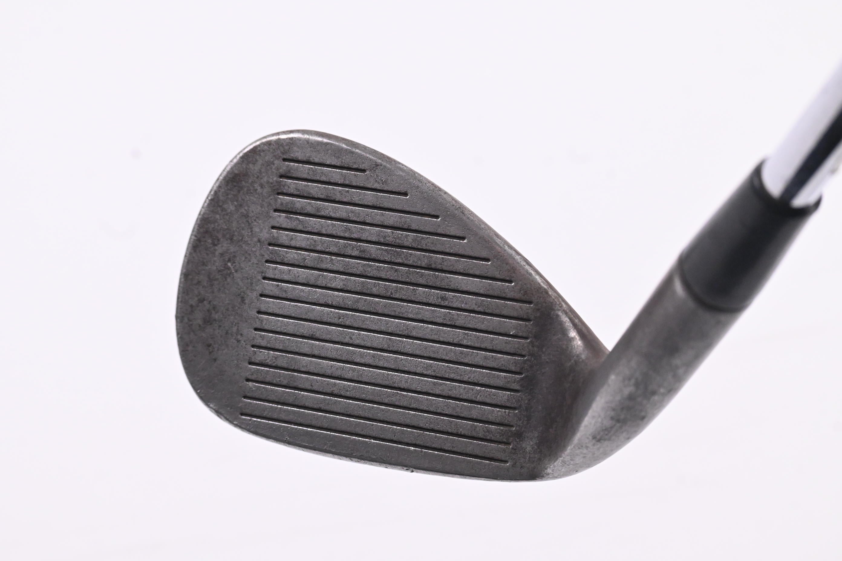 Nike Engage Gap Wedge / 50 Degree / Wedge Flex Dynamic Gold Shaft