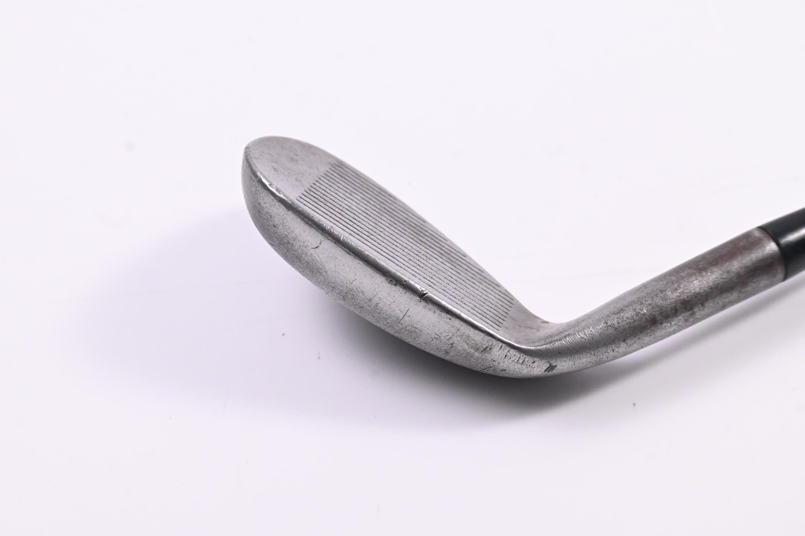Nike Engage Gap Wedge / 50 Degree / Wedge Flex Dynamic Gold Shaft
