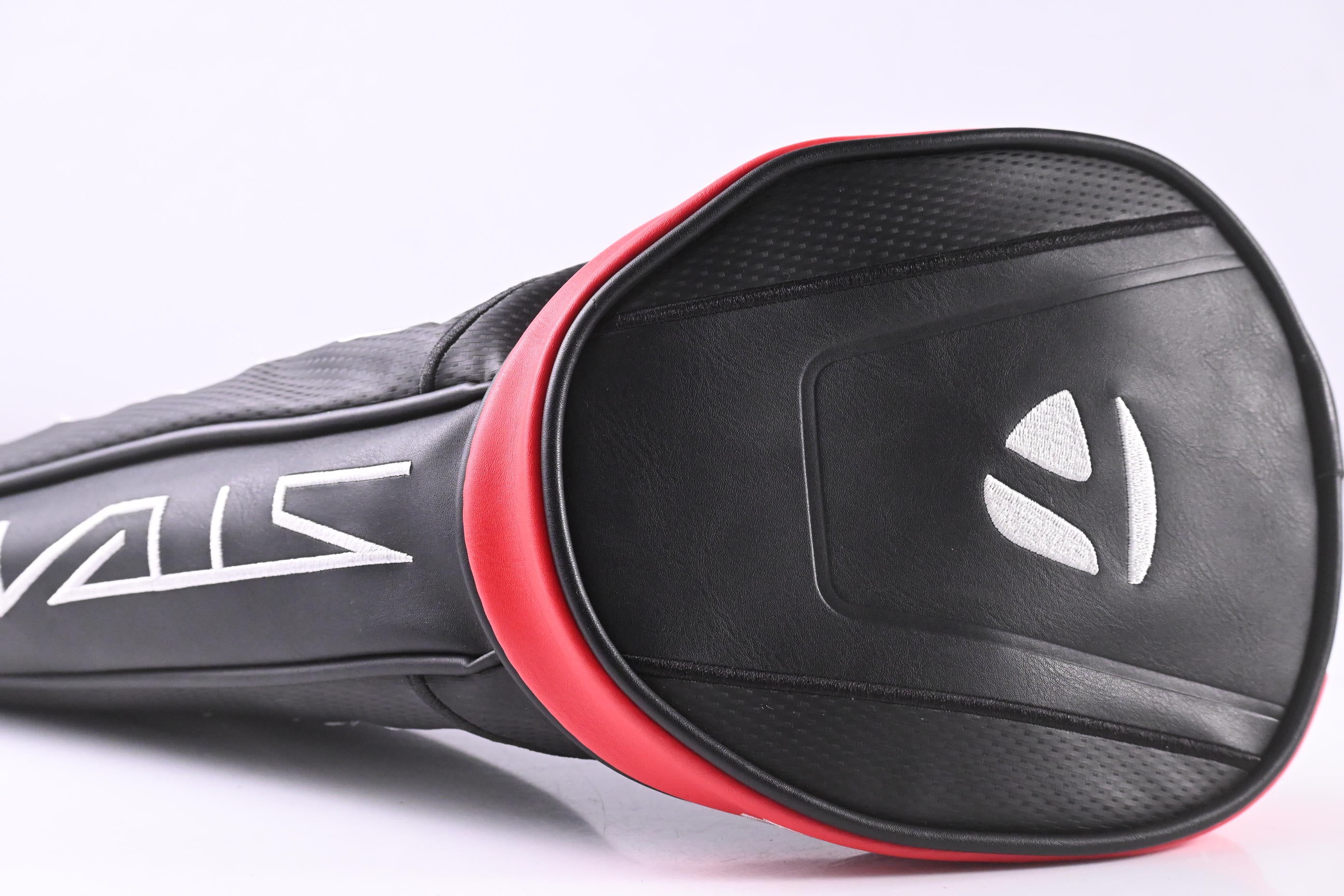 Taylormade Stealth Driver / 9 Degree / Regular Flex UST Mamiya ProForce V2 6
