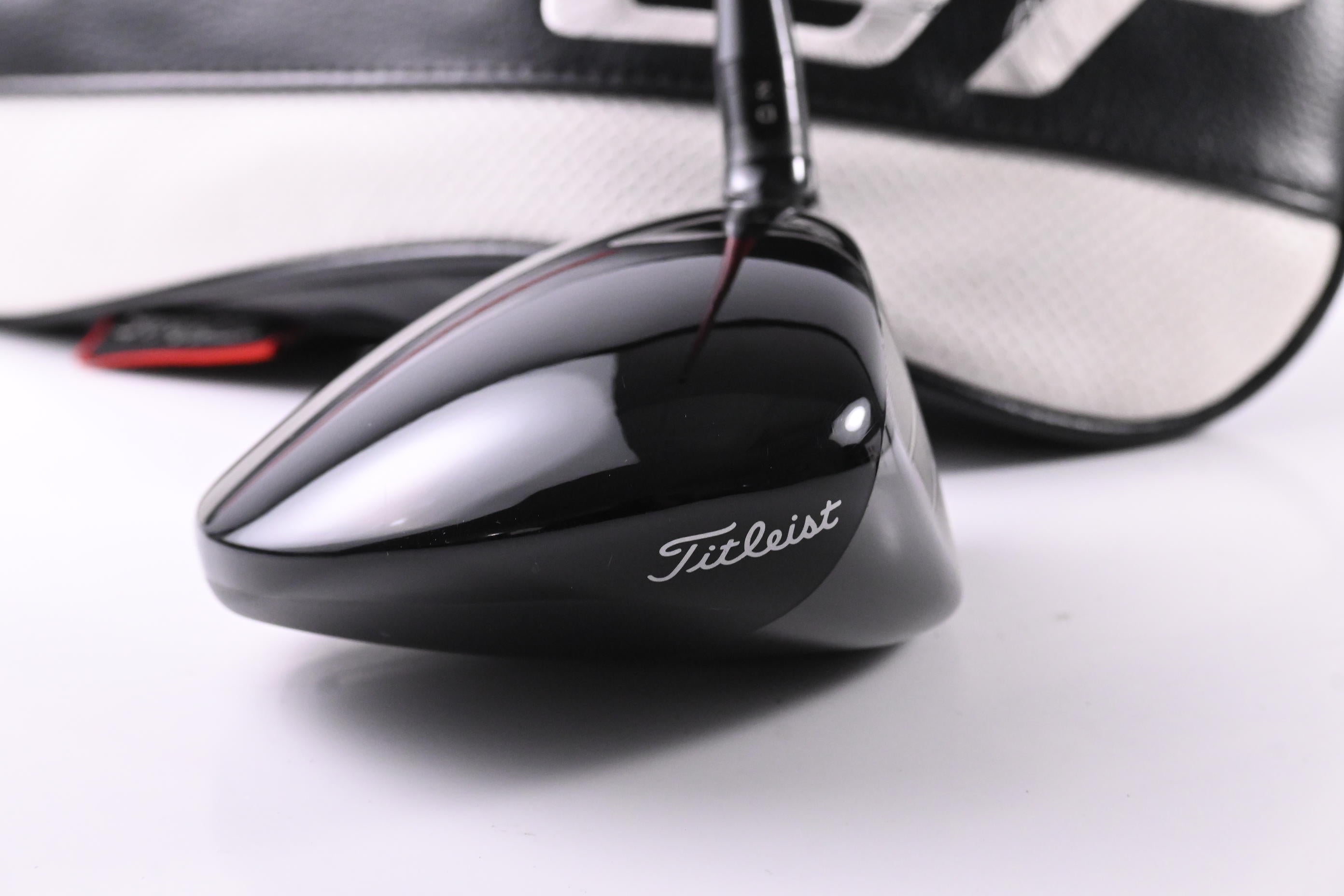Titleist GT3 Driver / 11 Degree / Regular Flex Denali Red 50 Shaft