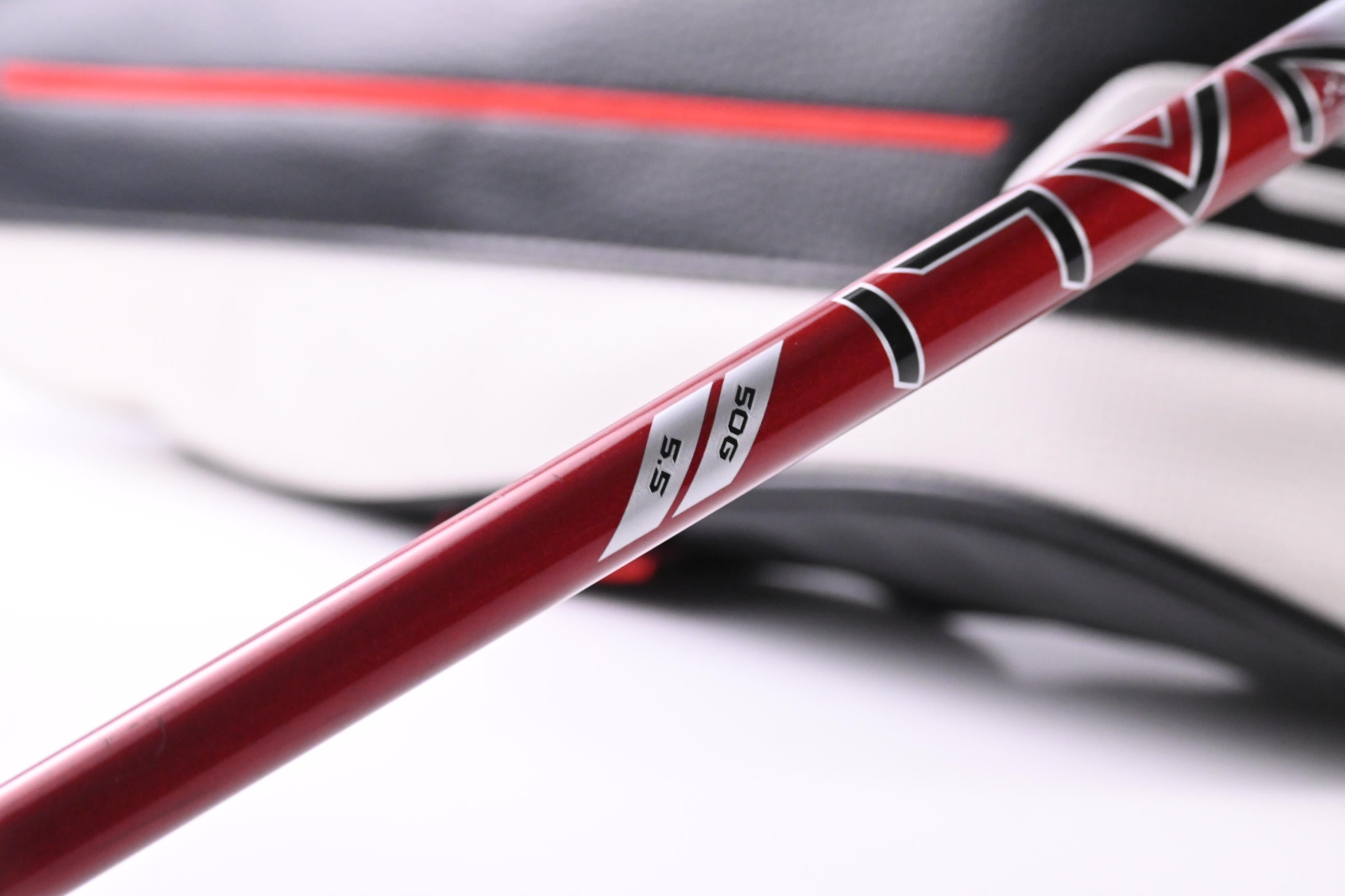 Titleist GT3 Driver / 11 Degree / Regular Flex Denali Red 50 Shaft