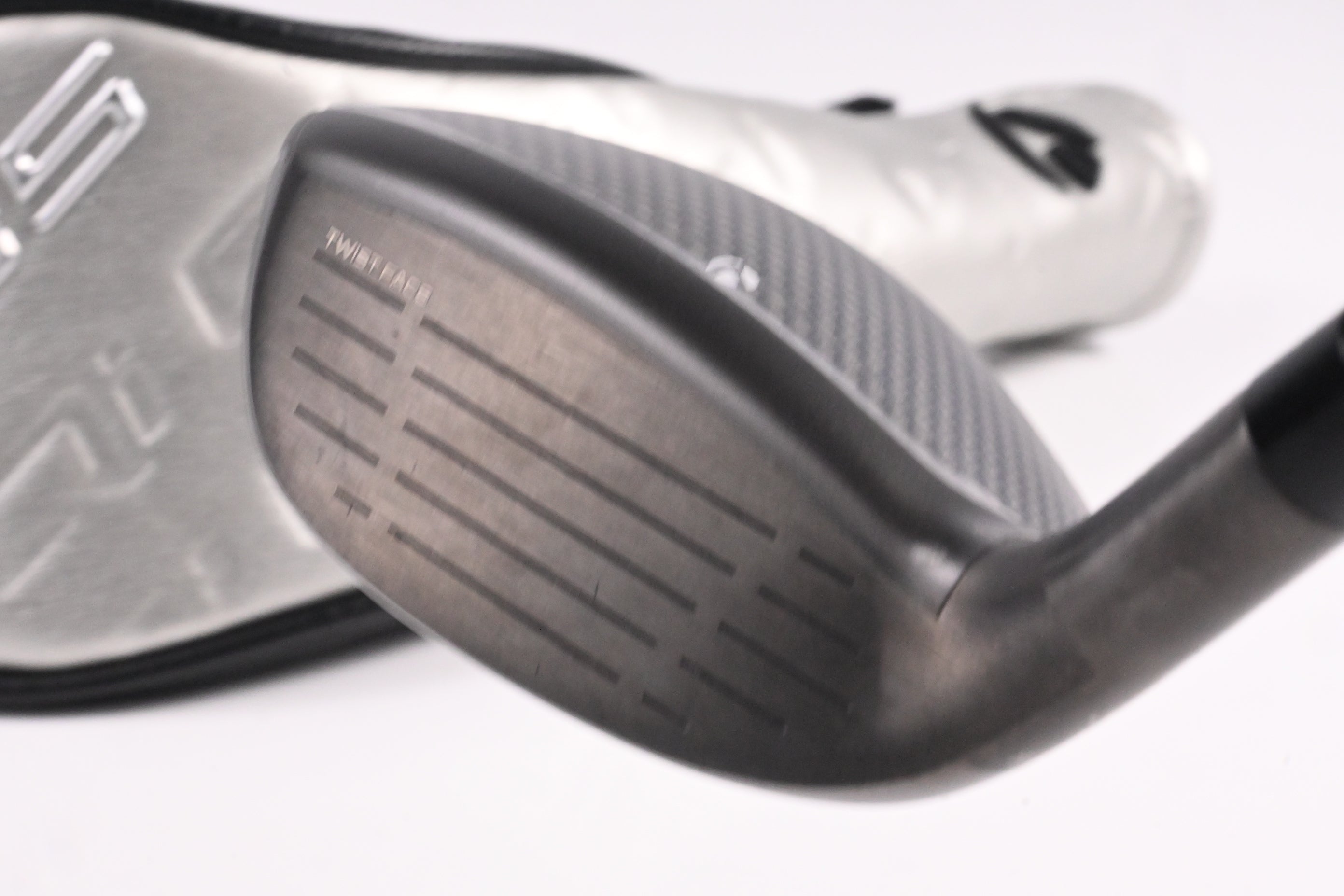 Taylormade Qi35 Max Lite #5 Hybrid / 27 Degree / Senior Flex Vanquish 5 Shaft