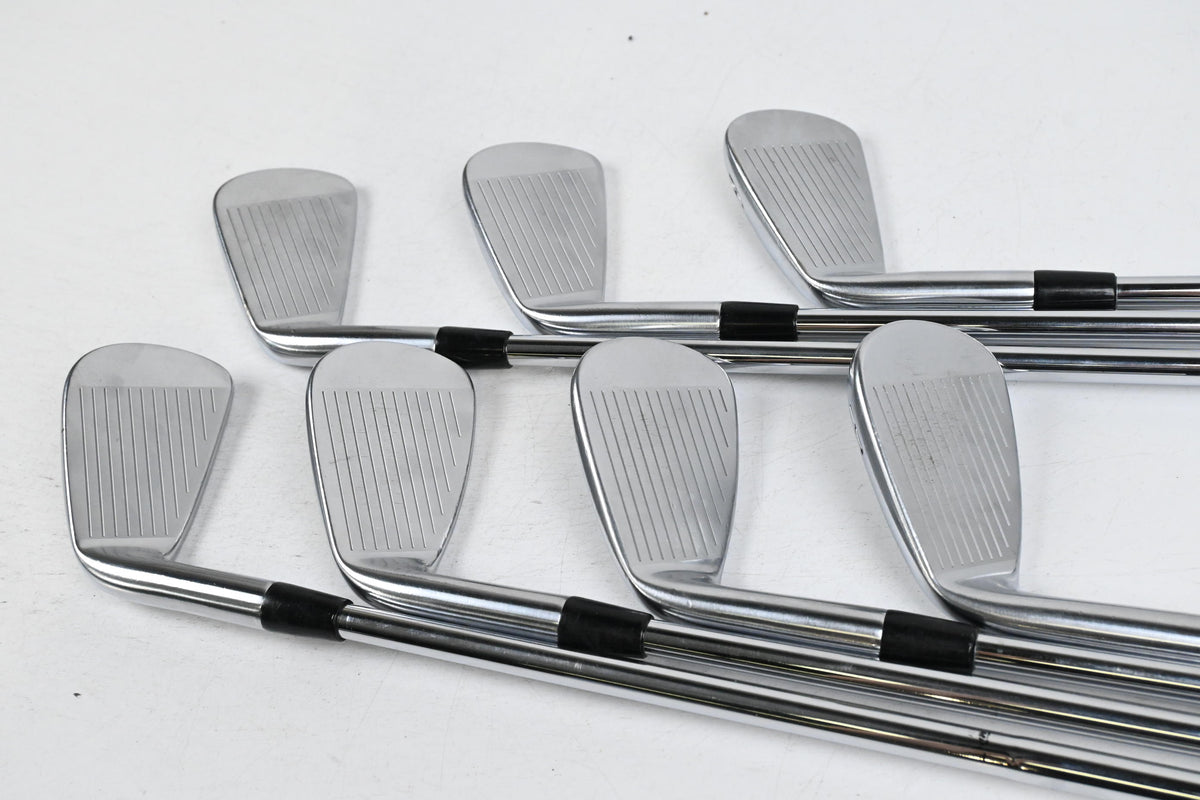Titleist 716 CB Irons / 4-PW / Stiff Flex Flex Dynamic Gold AMT S300 Shafts