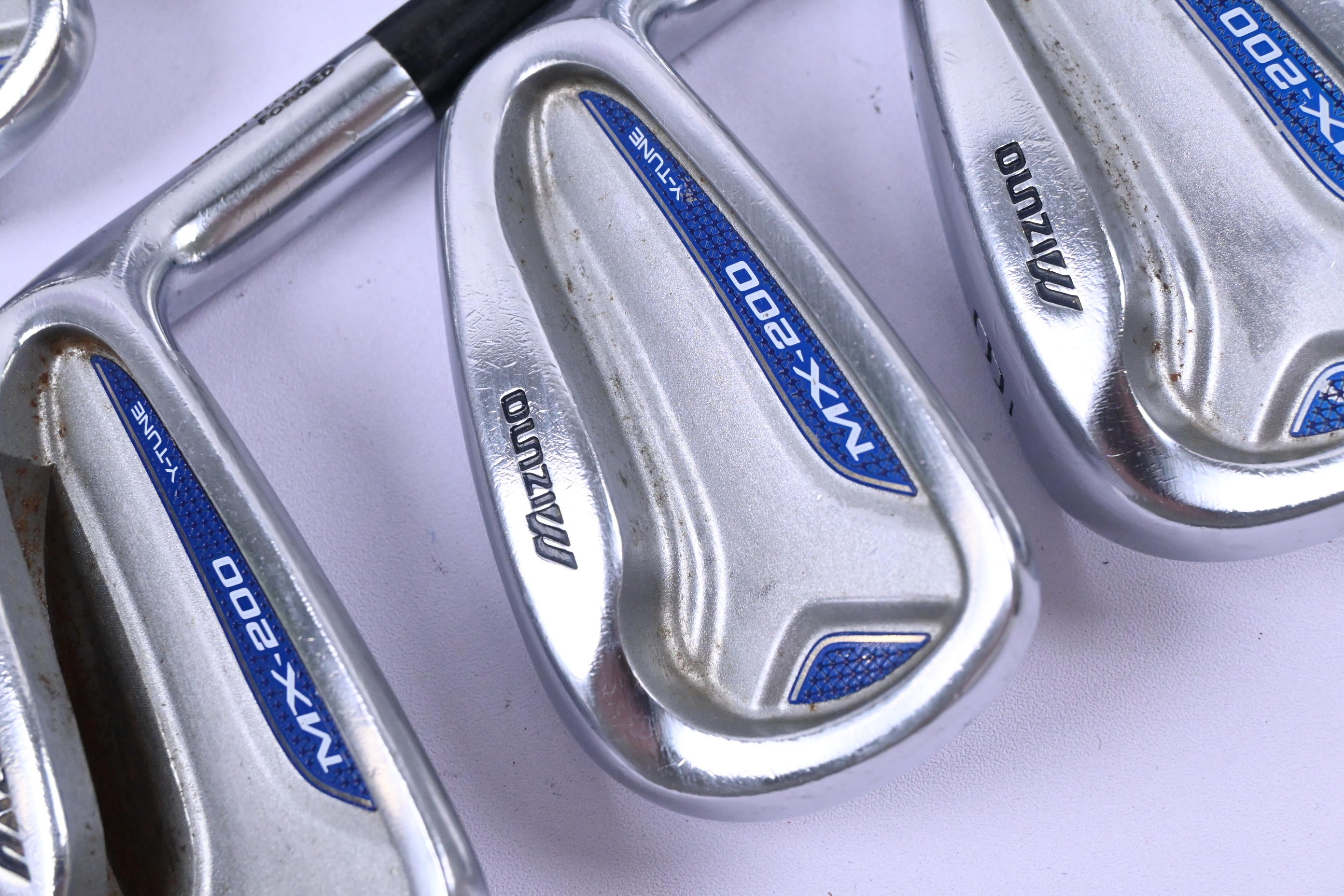 Mizuno MX-200 Irons / 3-PW / Regular Flex Dynalite Gold XP R300 Shafts